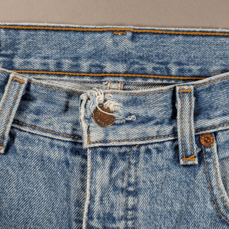 Vintage Levi’s 615 Orange Tab — Denim — Light Blue — Size 32W 34L