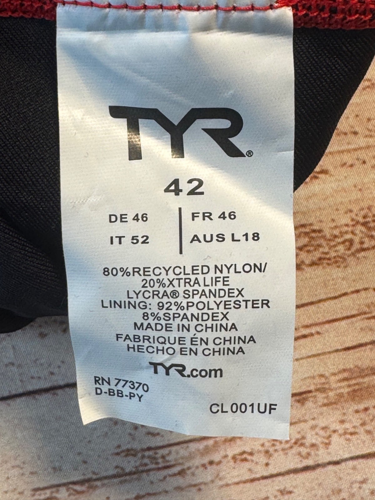 TYR Womens XL Solid Maxfit Swimsuit Size 42 Chlorine Resistant UPF 50+ Swimwear