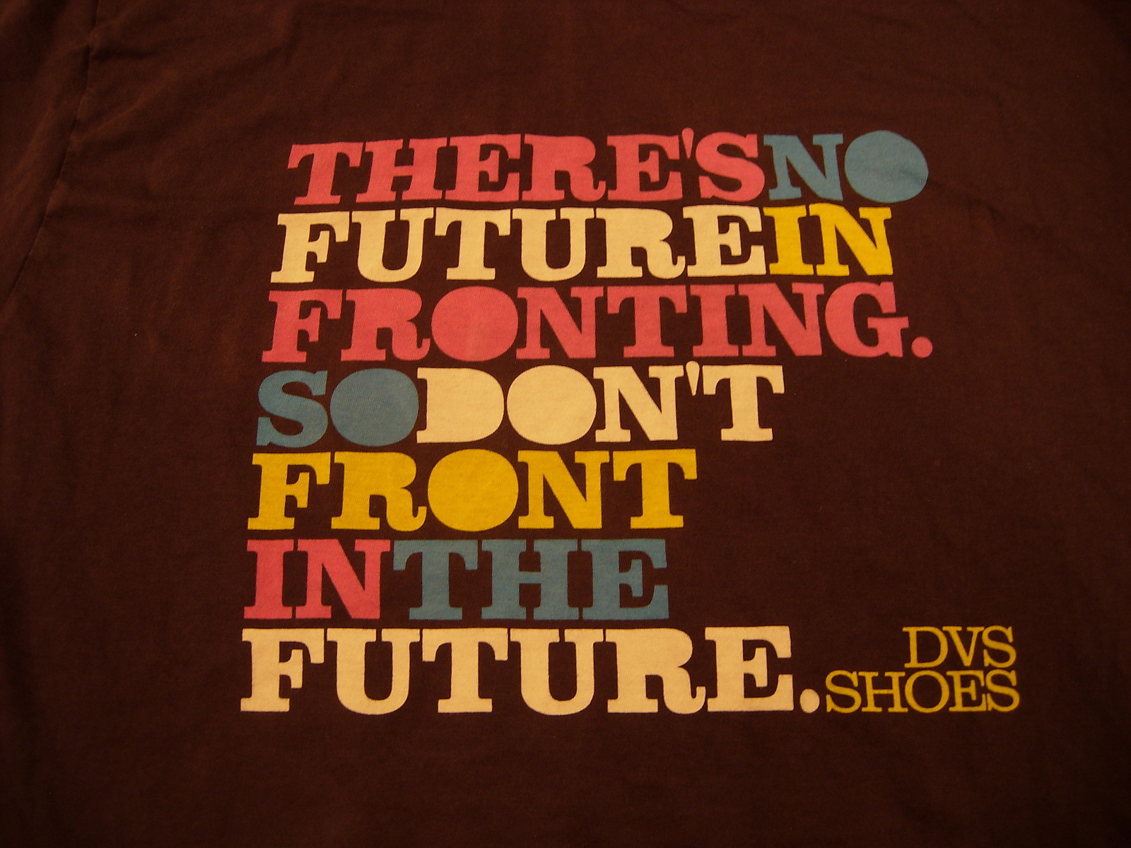 DVS Shoe Company T Shirt. No Fronting Size Slimfit Large