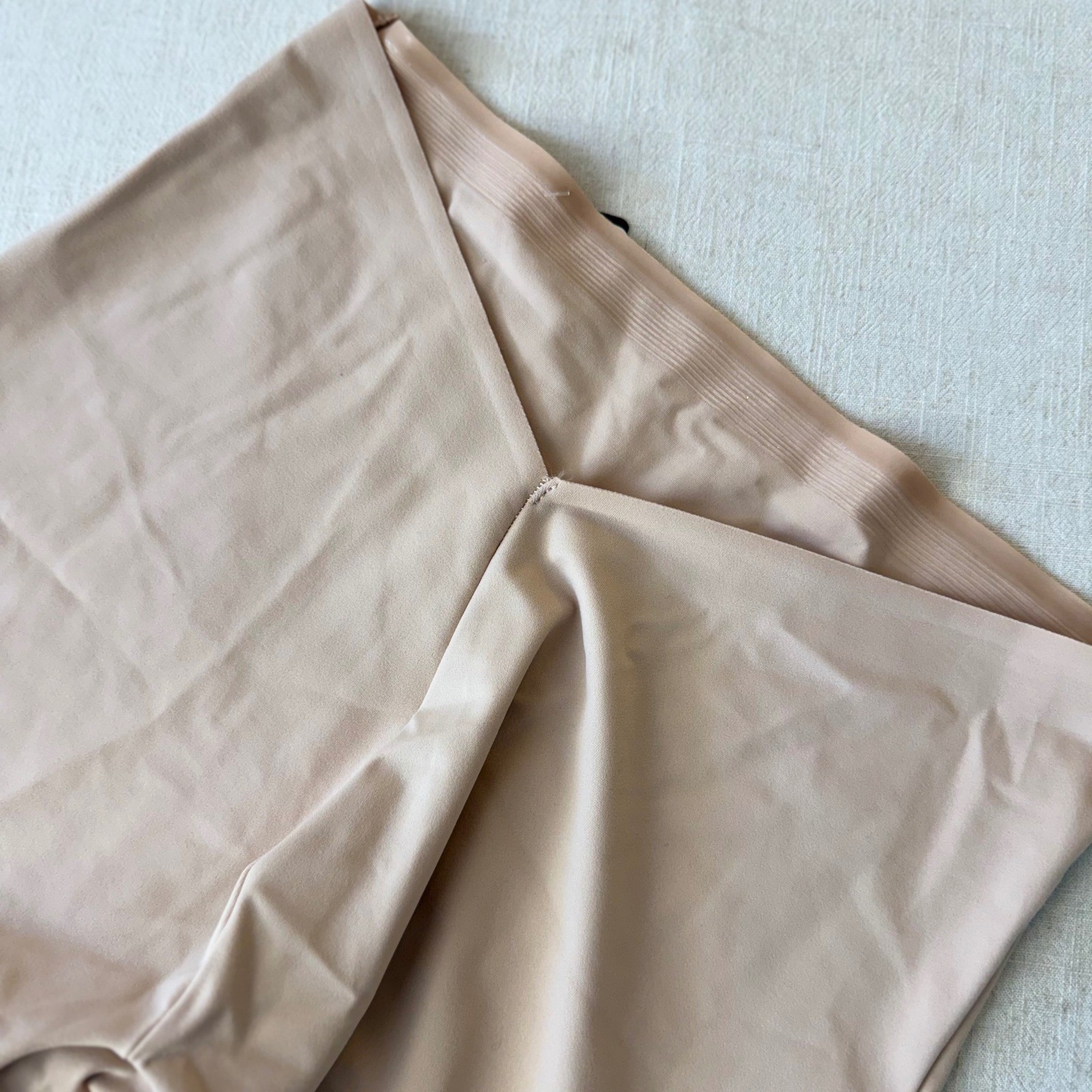 TC Fine Intimates Barest Back Low-Back Mid-Thigh Shapewear Warm Beige Med
