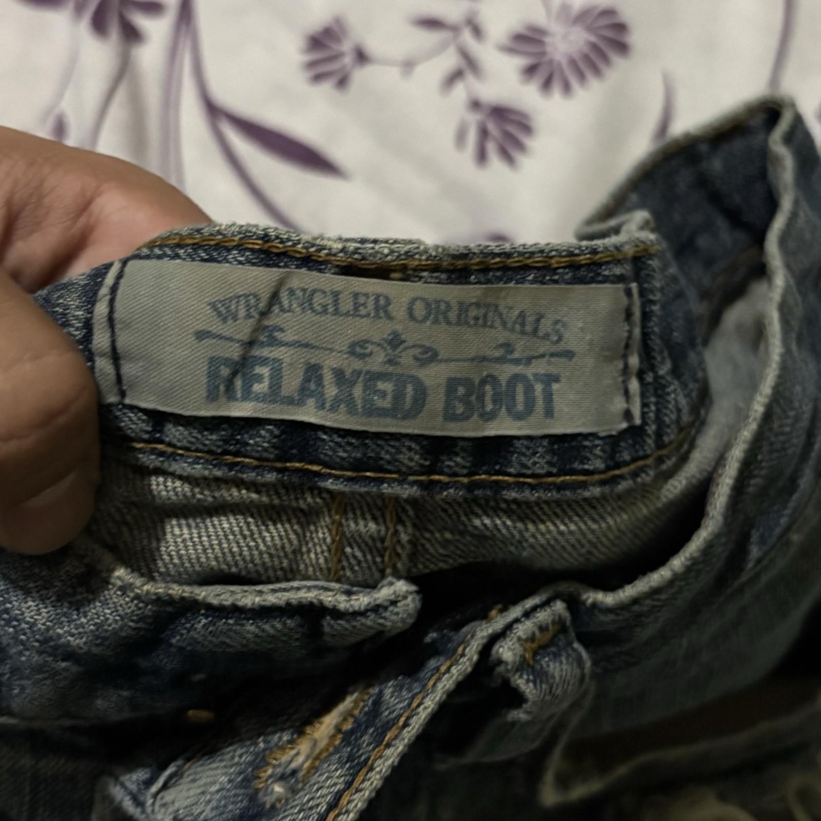 Wrangler Originals Relaxed Boot Distressed Jeans 30×30