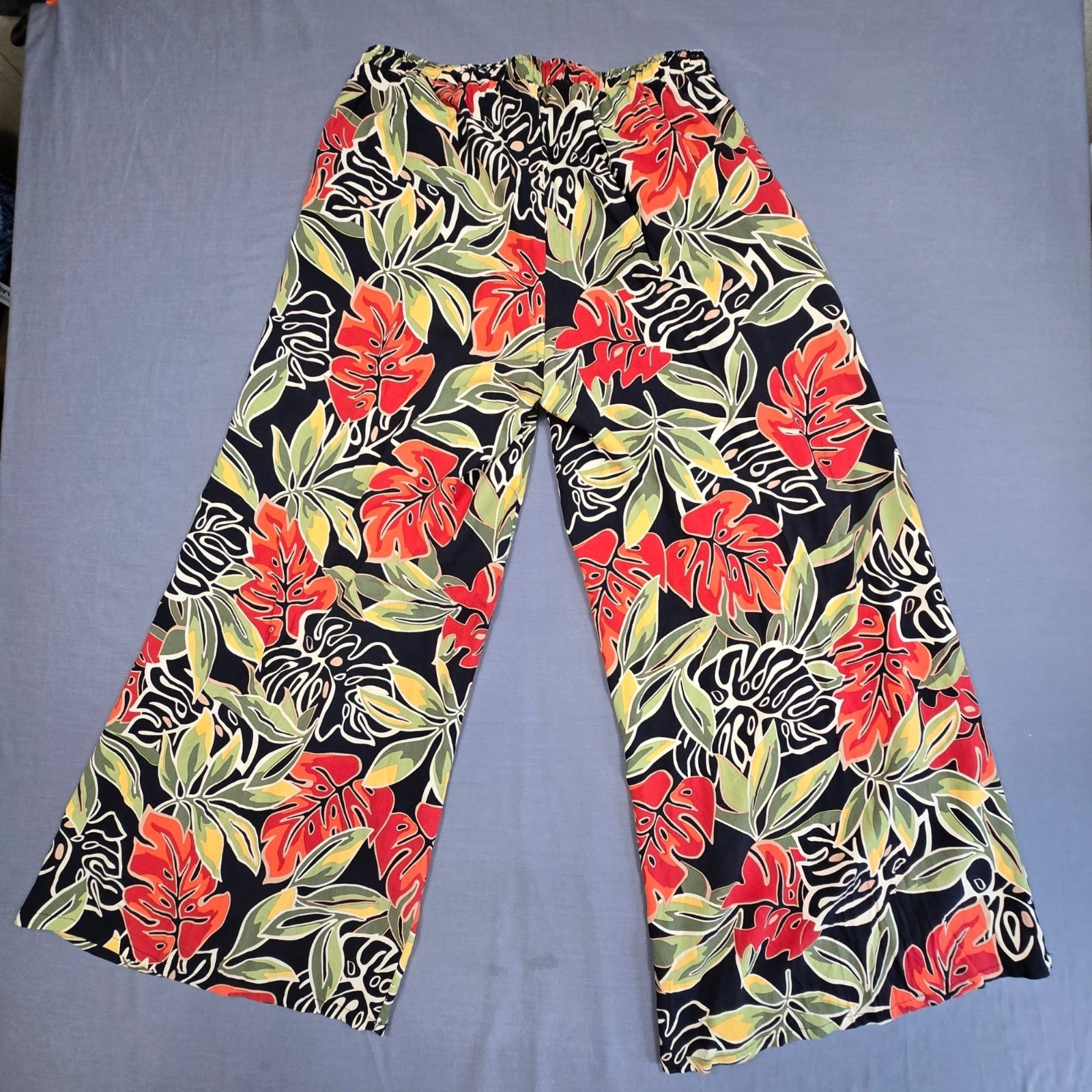 Panama Jack Medium Wide Leg Pants Black Tropical Leaf Print Casual Elastic Waist