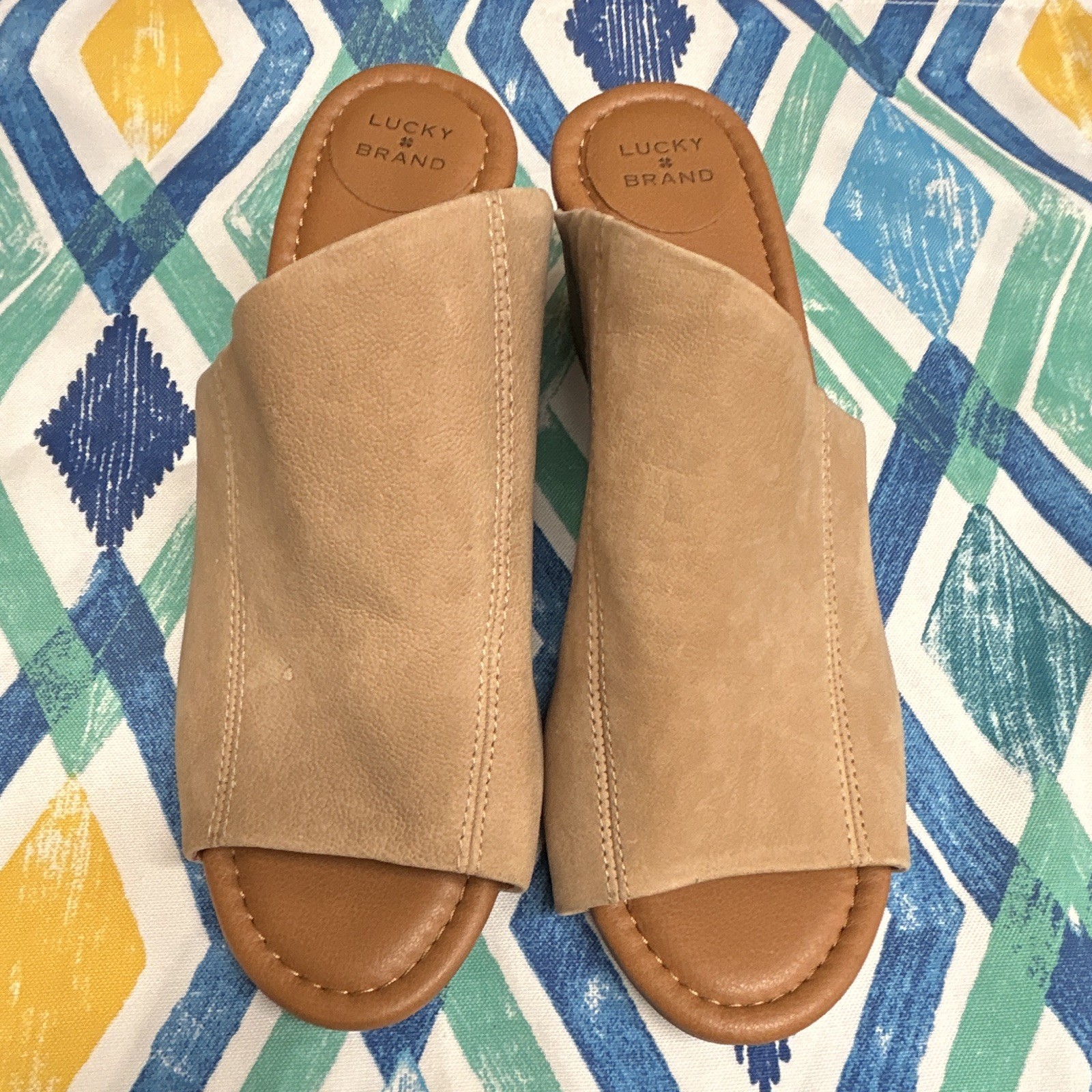 Lucky Brand Malenka Women’s Beige Brown Suede Wedge Slide Sandals Slip-On 9M