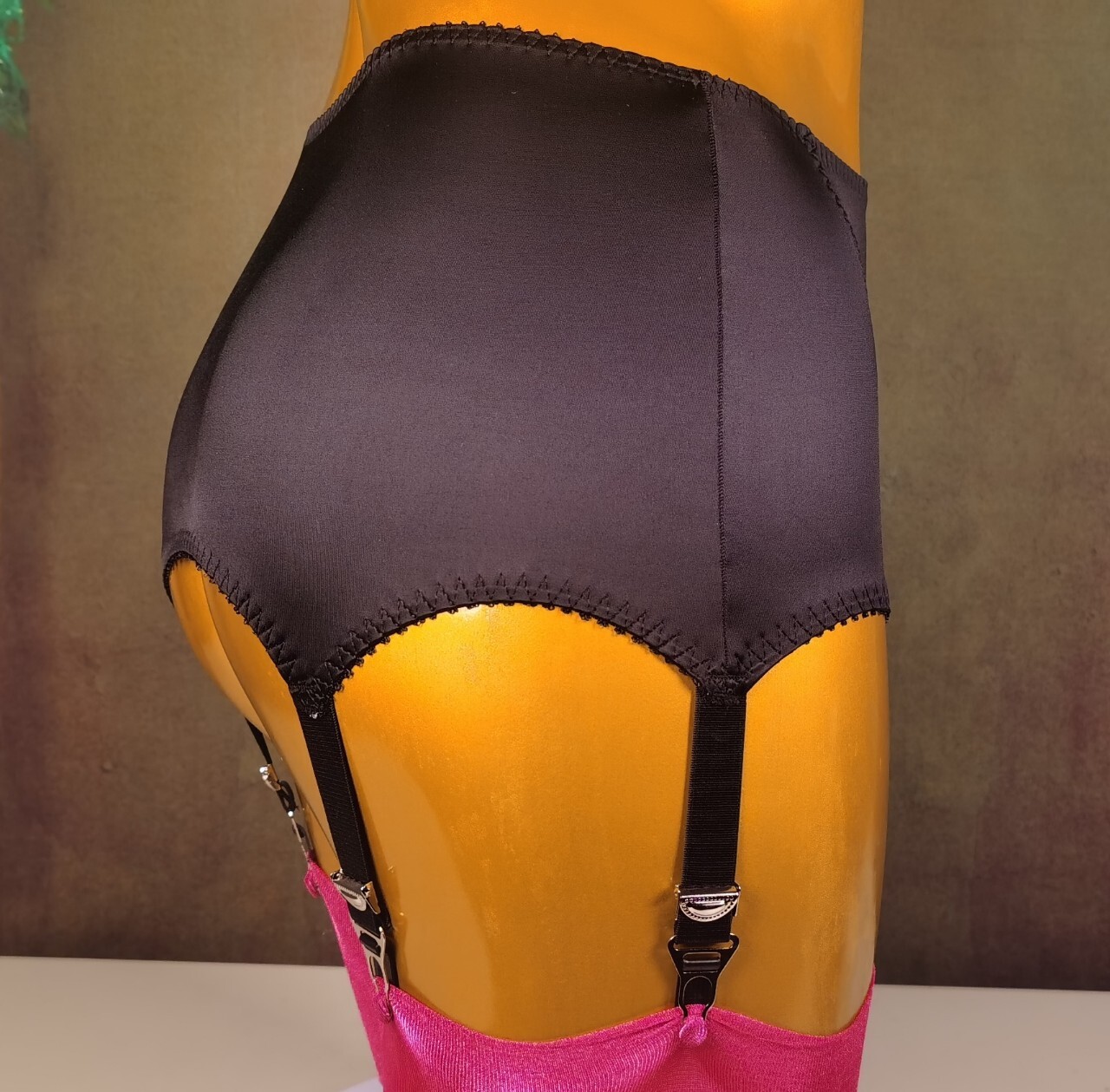 Sexy Wet Look Open Bottom Girdle Firm Shaping Girdle Garter Belt with 6 Straps