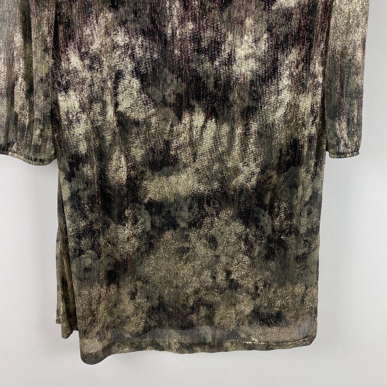 Chicos Shimmer Floral Shift Dress Size 2 US Large Bracelet Sleeves V Neck