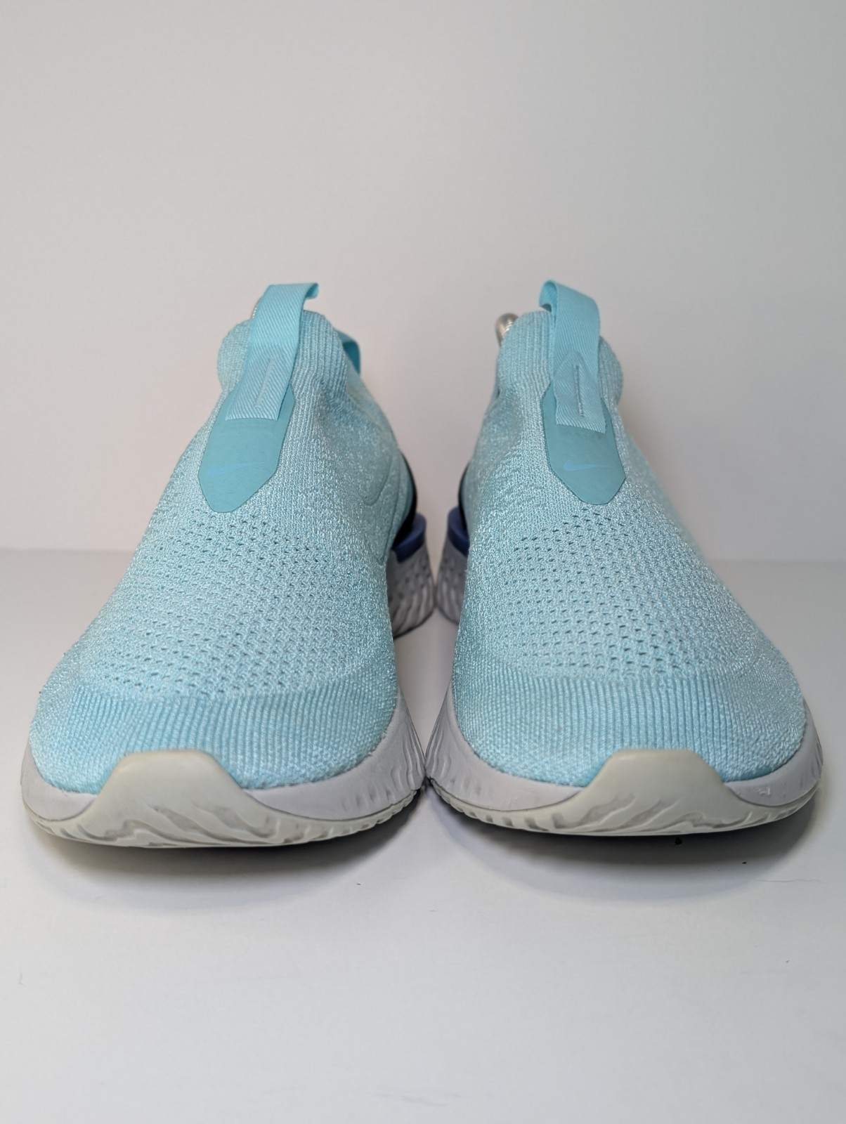 Nike Epic Phantom React Flyknit Women’s Size 10 Hyper Turquoise Blue BV0415-300