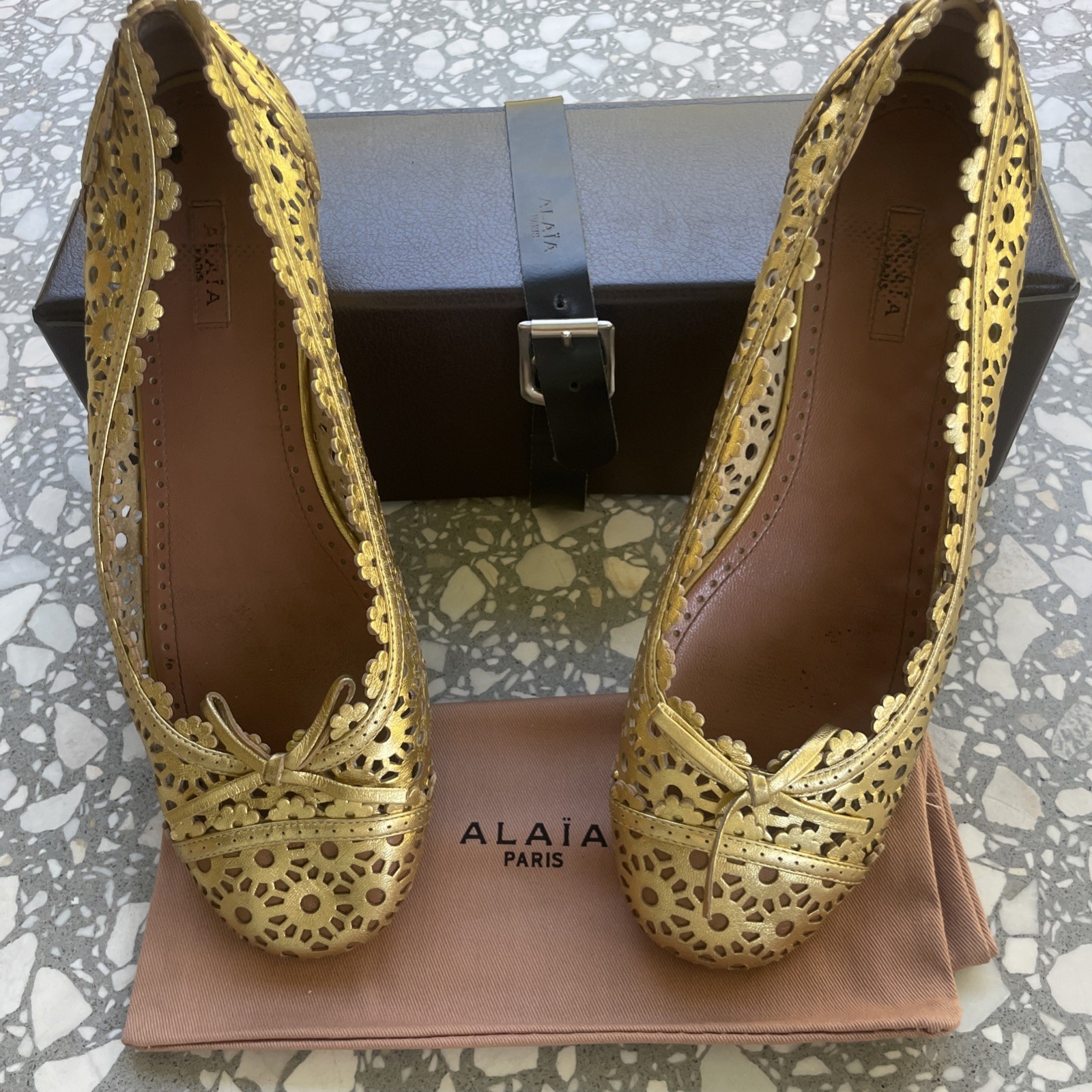 Alaia Gold Laser Cut Leather Ballerina Flats sz 37.5 vintage 2007 original box