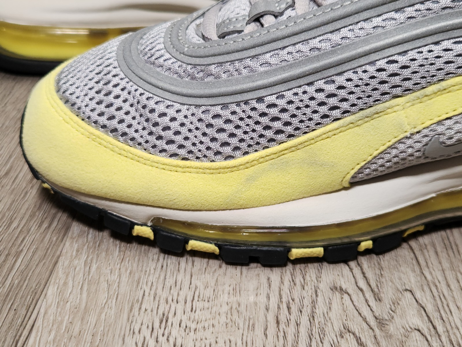 Nike Air Max 97 Premium Metallic Silver Electric Yellow Womens Shoes Size 9.5