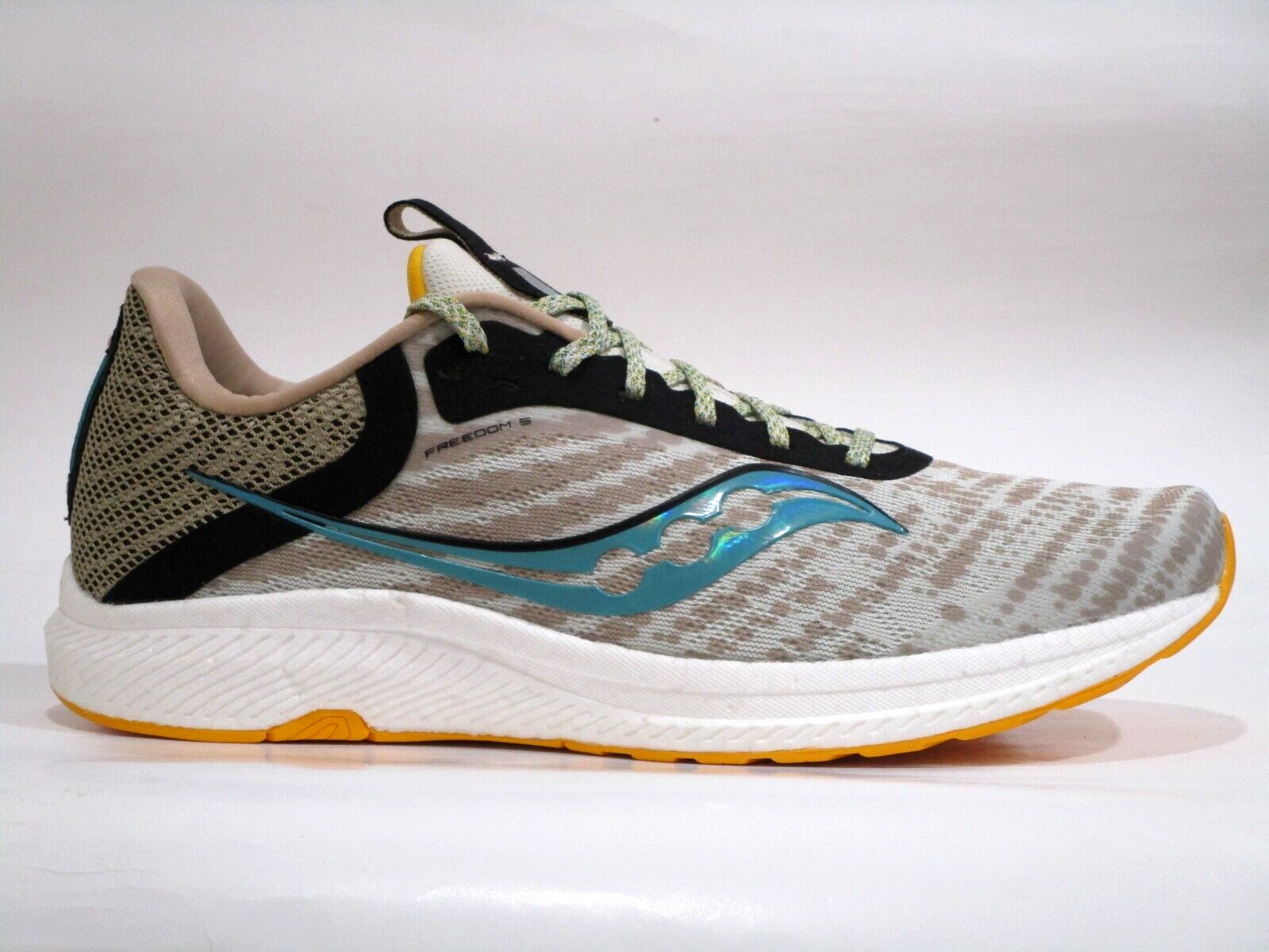 Saucony Men’s S20726-35 Freedom 5 Running Sneaker Shoes, Composite, 10 M US