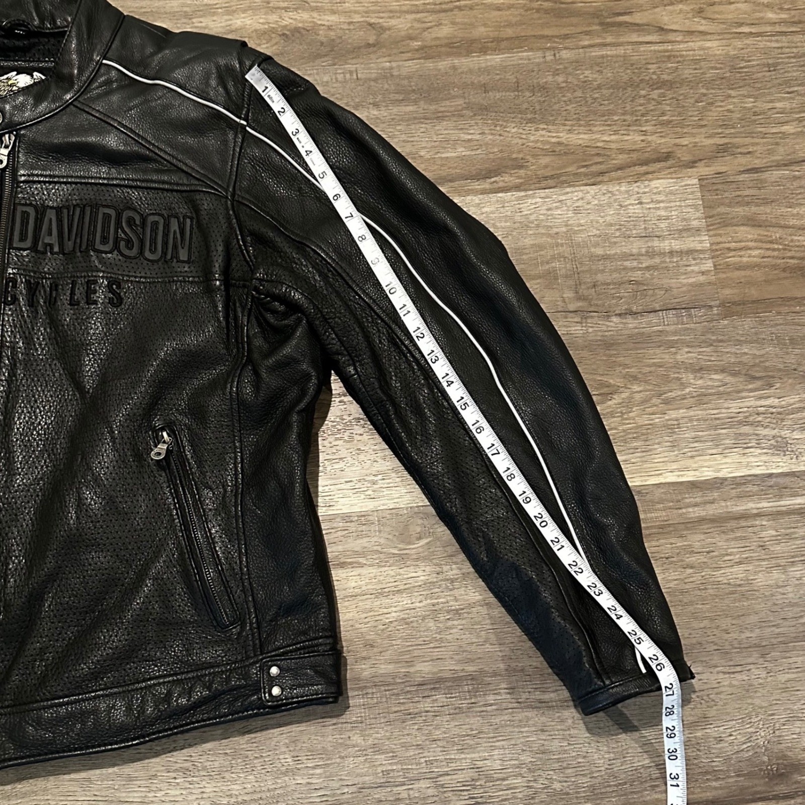Harley-Davidson Men Genuine Leather Perforated Motorcycle Riding Jacket Black