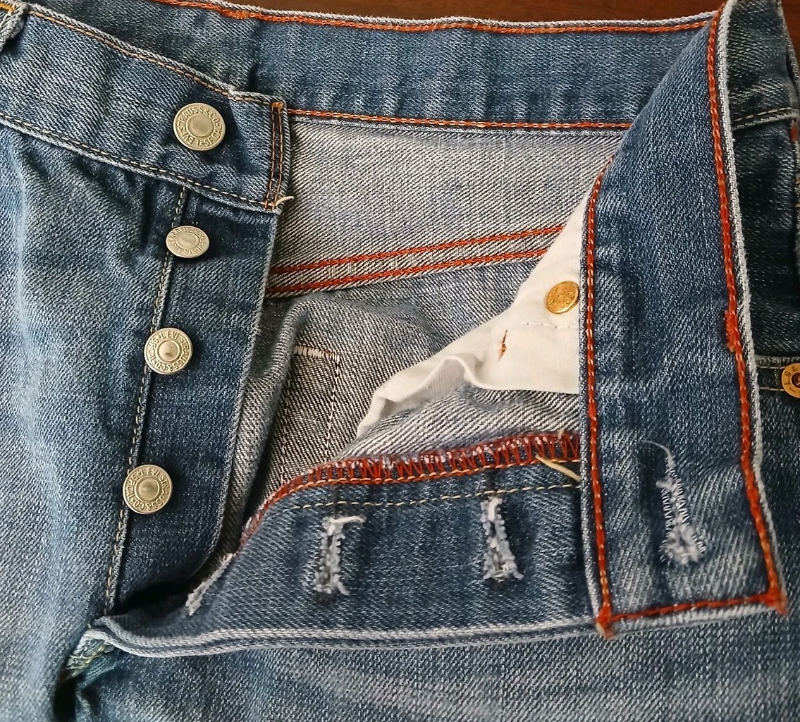 Levis UK Vintage Jeans 501 Button Fly 28X30 Distressed 100% Cotton Blue Denim