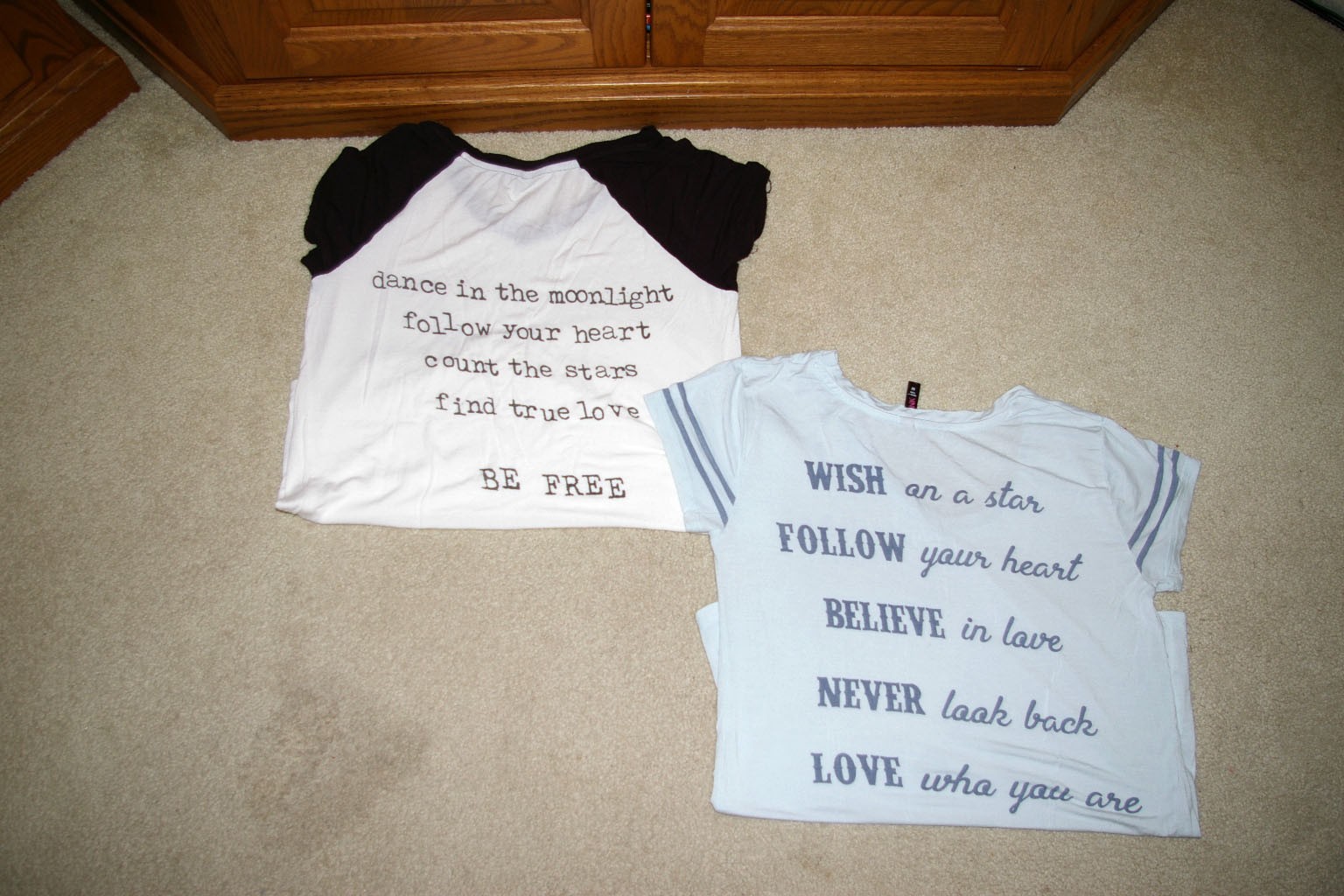 Electric Pink Positive Graphics T-Shirts Juniors M Be Free/Dare to Dream 2-Pc