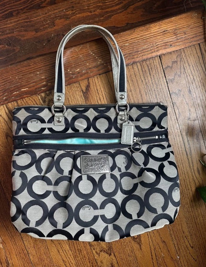 Coach Poppy Op Art Glam Tote Bag Black Gray Model 15331 Authentic-2011