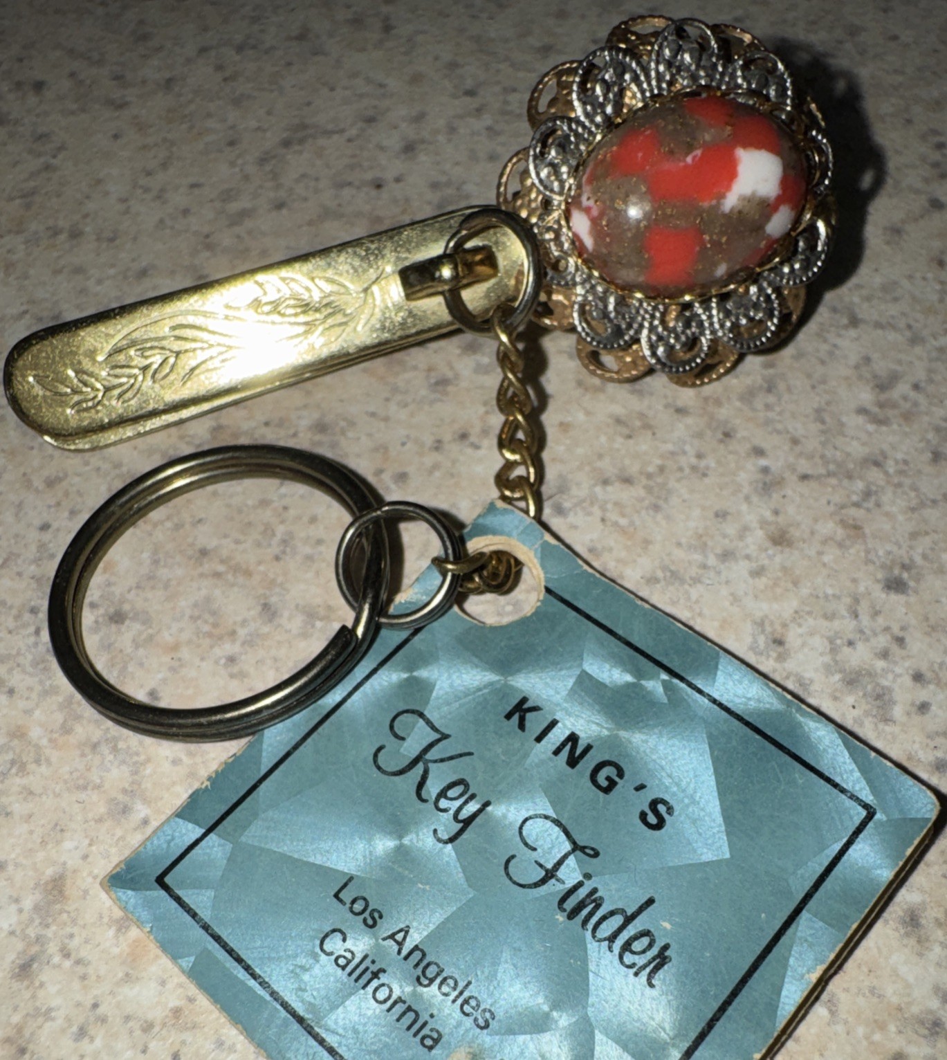 Vintage NWT MCM Kings Key finder MCM gold tone metal Clip W/tag Los Angeles CA