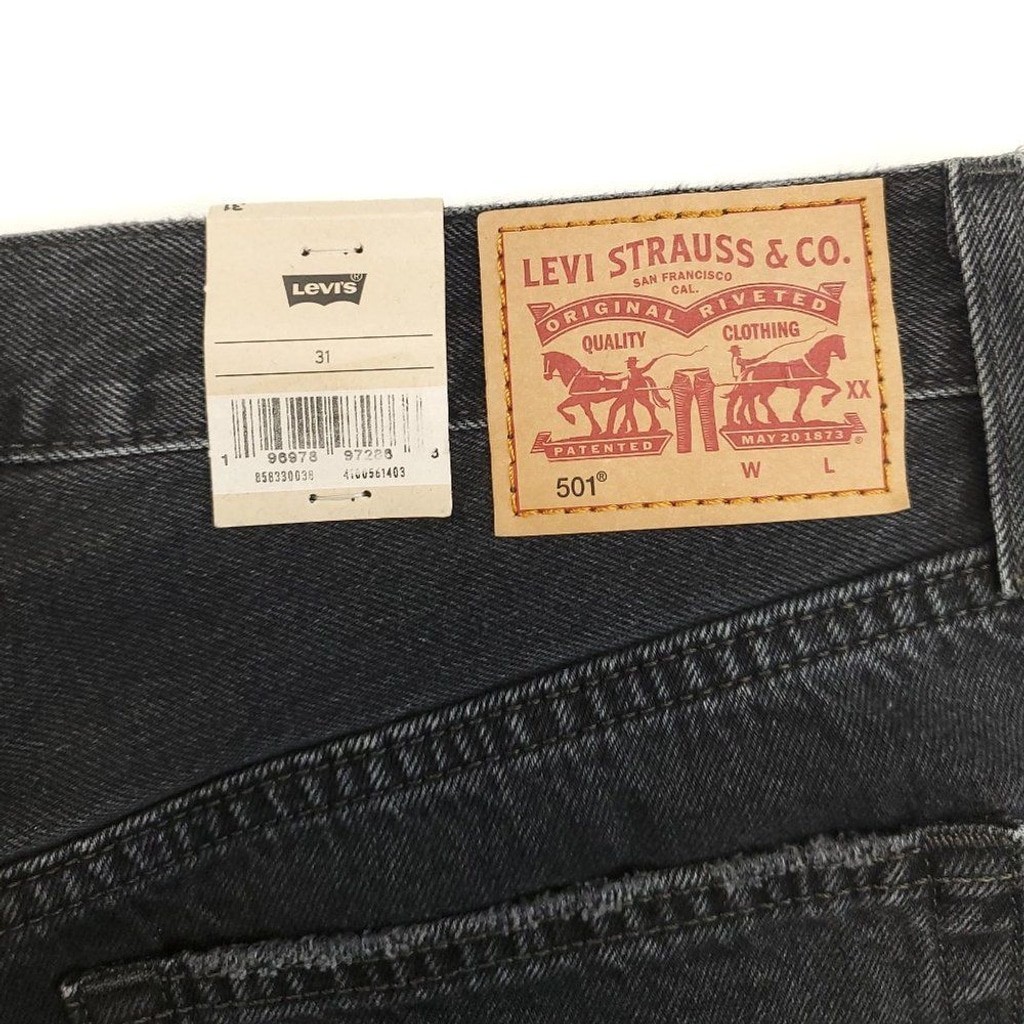 Levi’s 501 Ripped High Rise Mid Thigh Denim Shorts Size 31