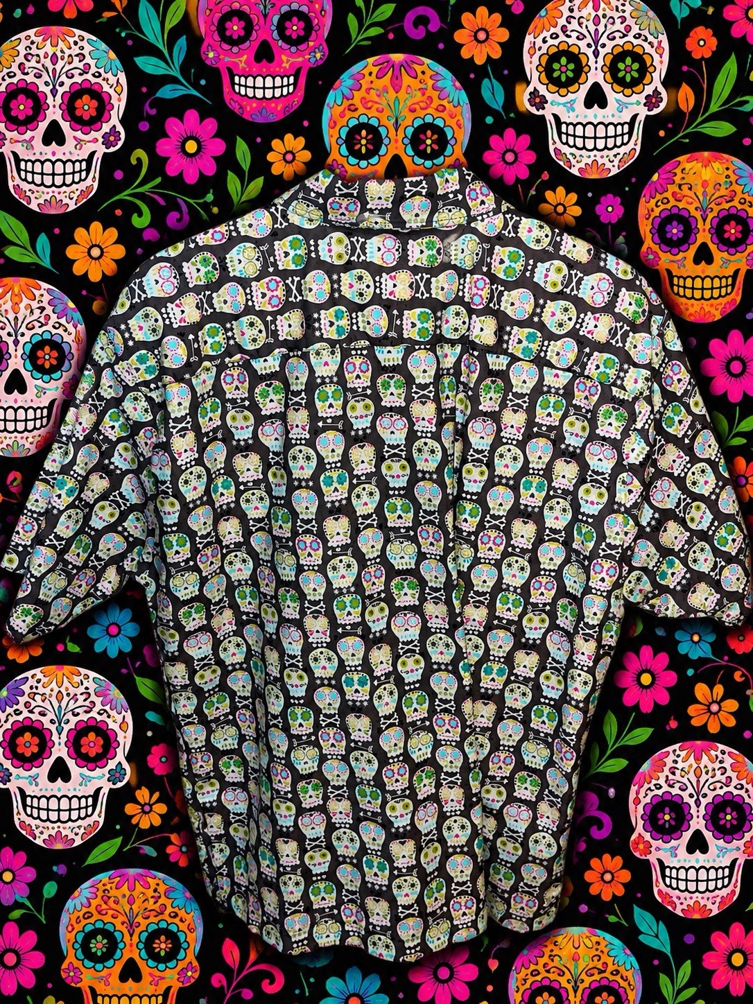 ABRAZOS Men’s G/L Short Sleeve Button-Up Shirt Black Sugar Skull Graphic Print