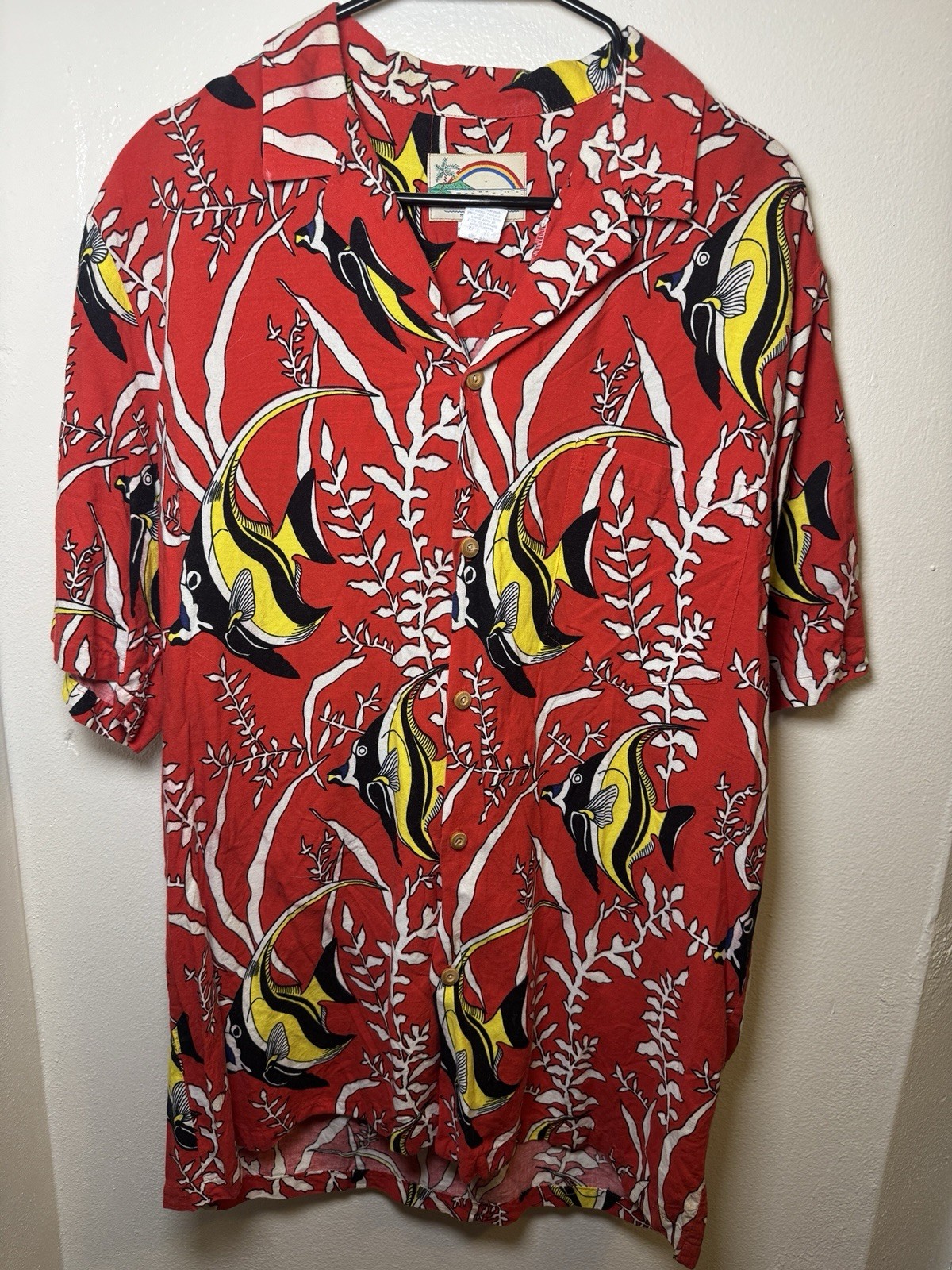 Paradise Found Men’s X Large Vintage Fish Hawaiian Aloha Shirt Red Button Down
