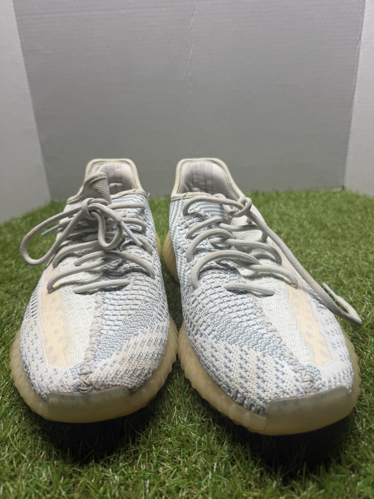 adidas Men’s Yeezy Boost 350 V2 Gray/Beige Low Top Lace-Up Sneakers Rubber