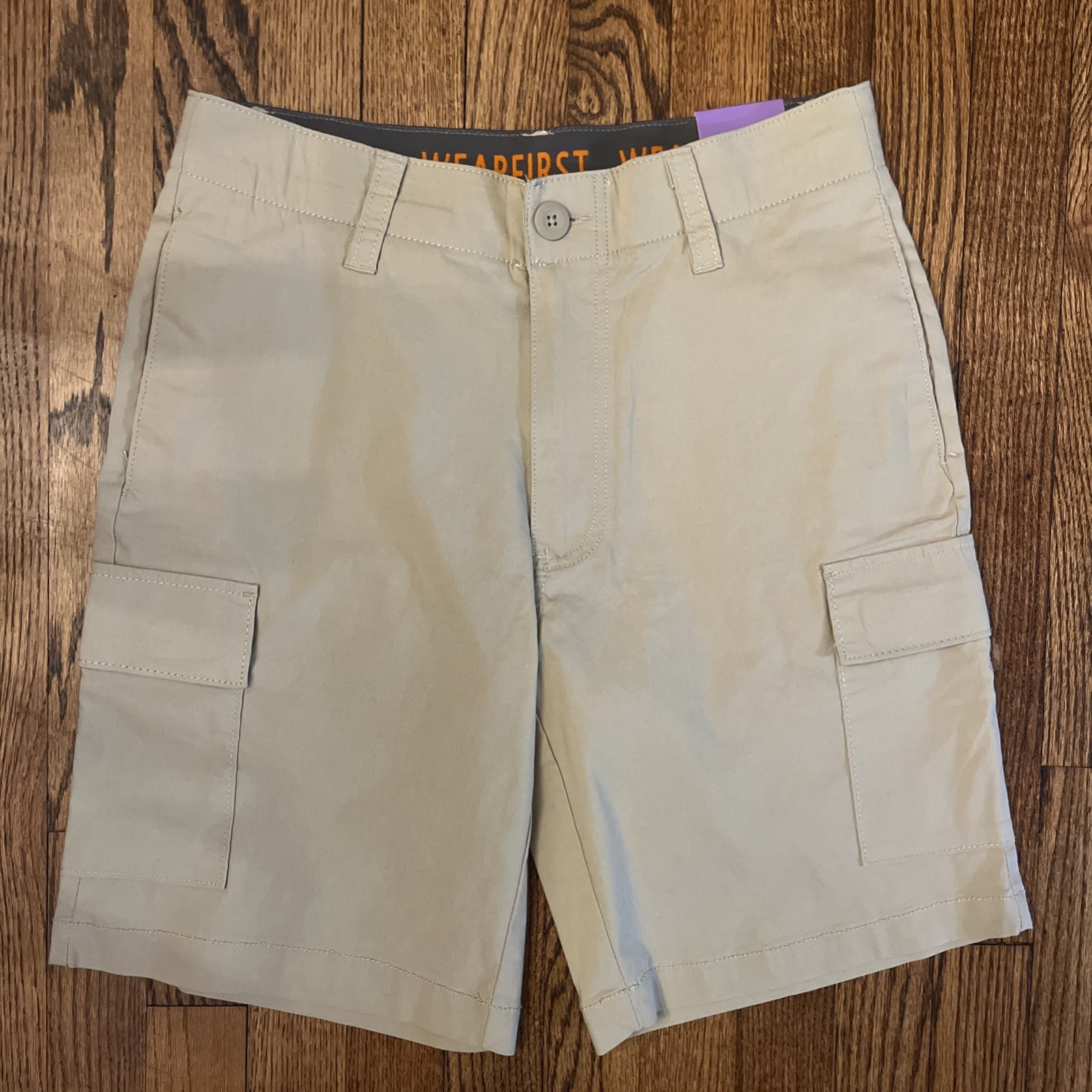 WearFirst Men’s Cargo Shorts Stretch Fabric 9” Size 30 Tan NWT