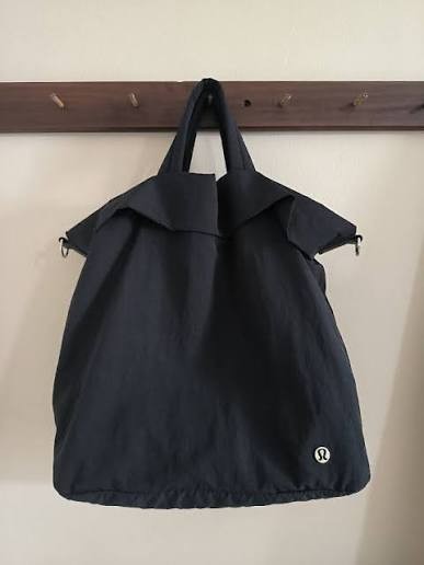 lululemon On My Level Tote Bag 20L