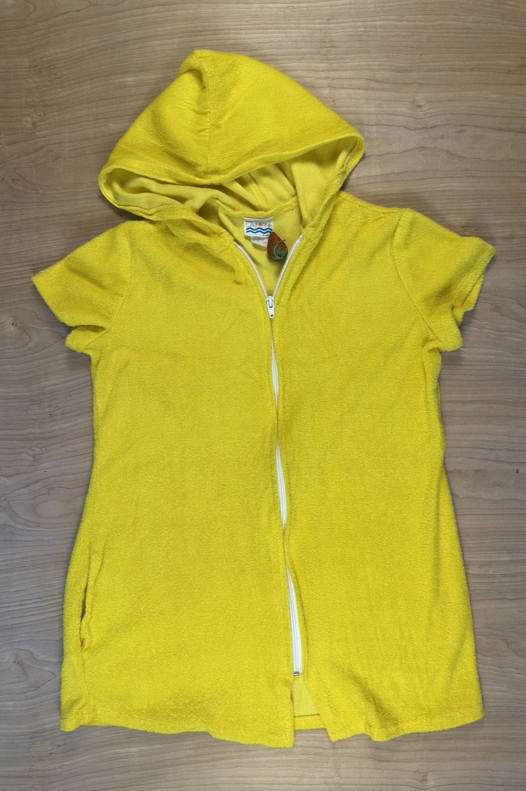 vintage 80’s JC PENNY california YELLOW TERRY CLOTH BEACH COVERUP large HOOD