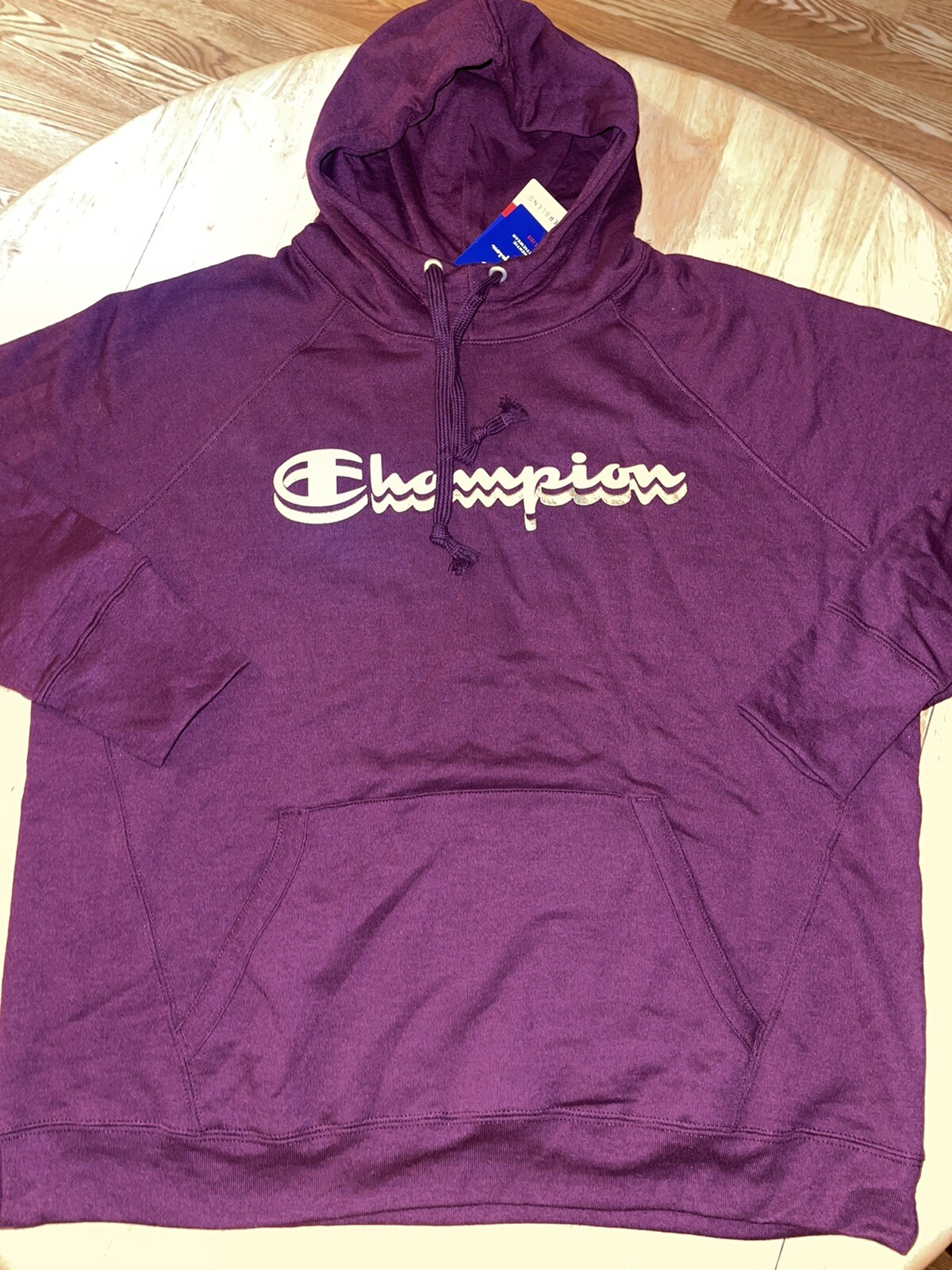 3X Champion® Powerblend Classic Graphic Hoodie BNWTS $55.00 Dark Berry