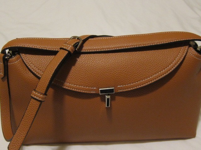 Toteme T Lock Women’s Leather Shoulder Bag – TAN -Style number 241-WAL956-LE002