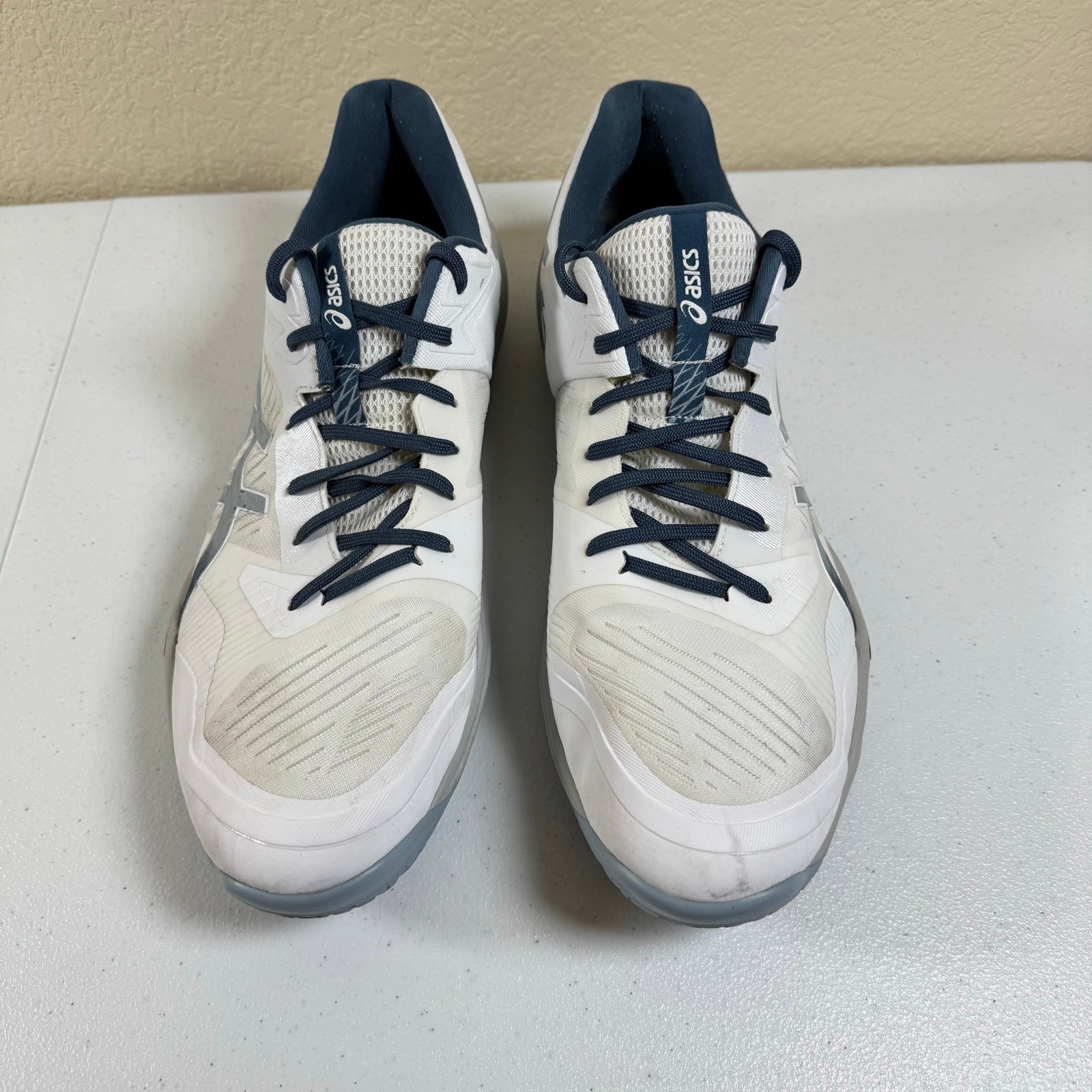 Asics Sky Elite FF 3 100 White Gray Volleyball Shoes Mens Sz 16 No Insoles Read