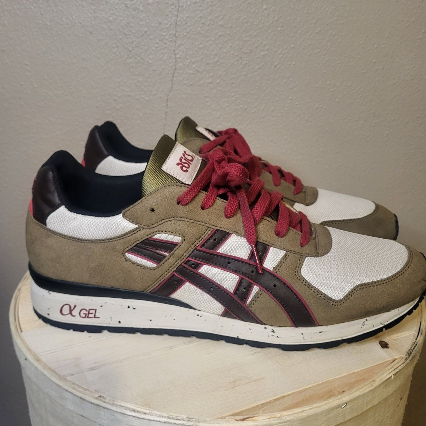 ASICS GT-II Men’s Size 13 Olive Brown Red Retro Suede Sneakers H310N