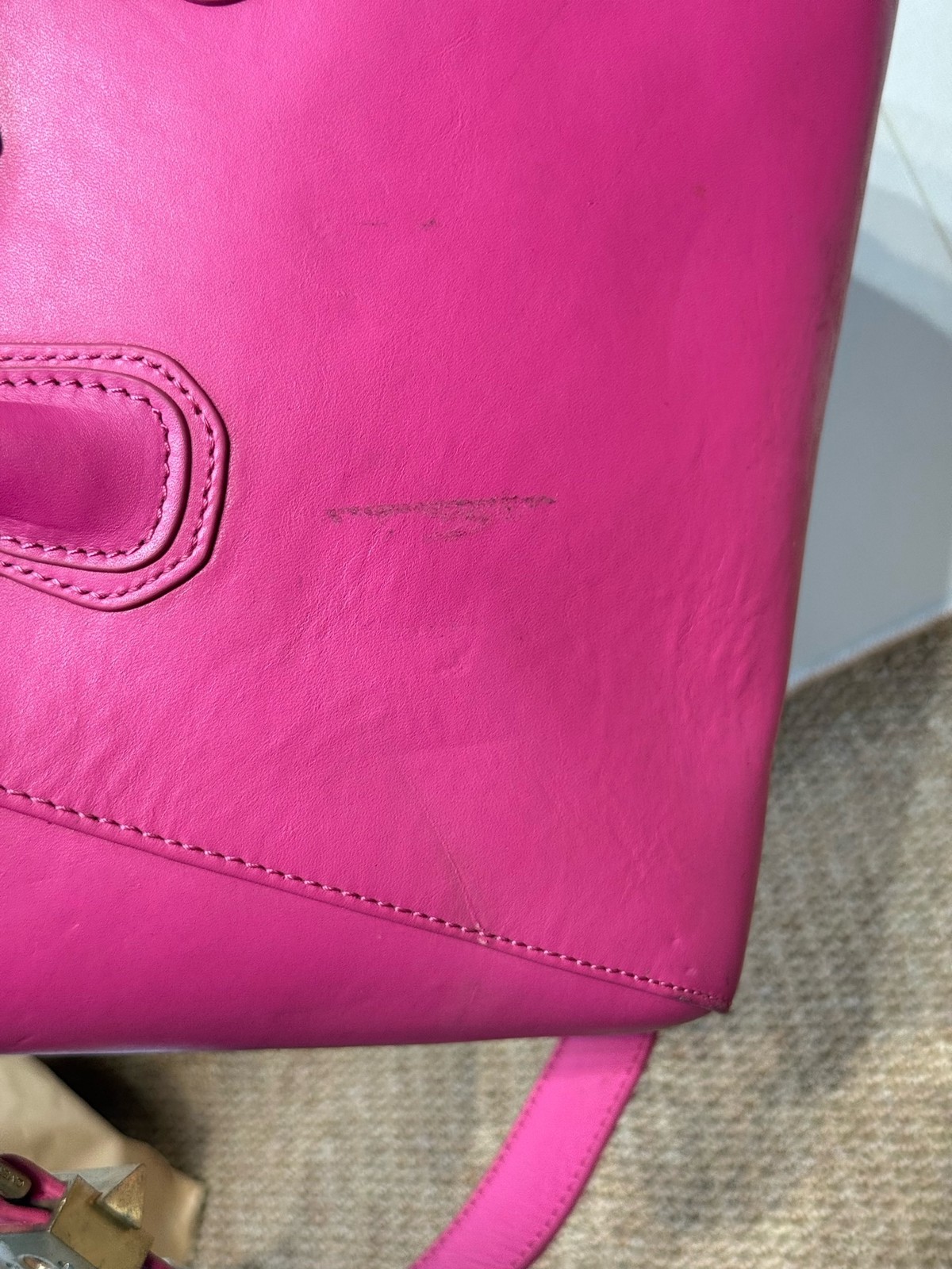 Givenchy Pre-Owned Authentic Shoulder Bag Pink 28*24*16 Free Tracked Shipping