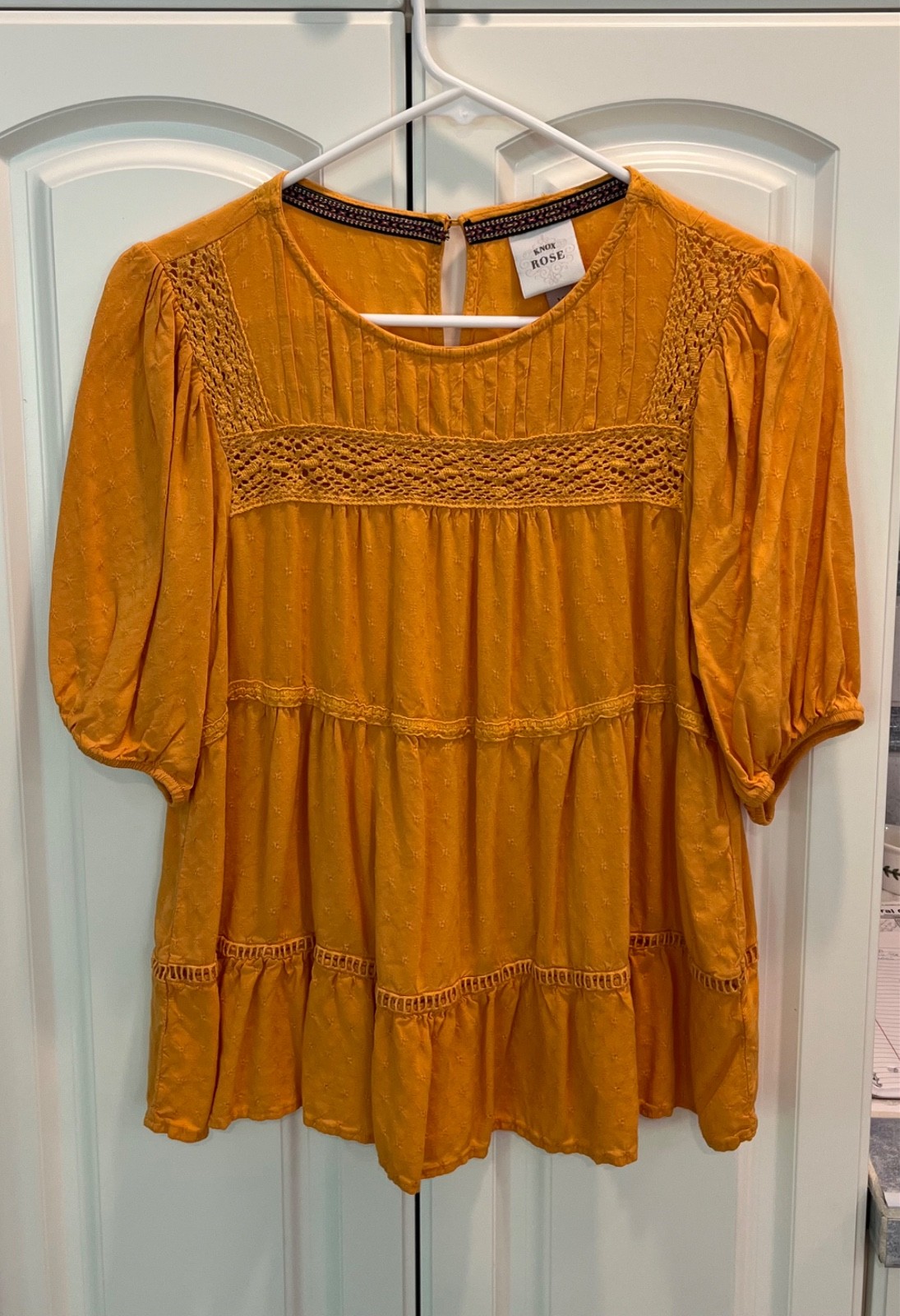 Knox Rose womens boho blouse top size M mustard color 3/4 sleeves crochet trim