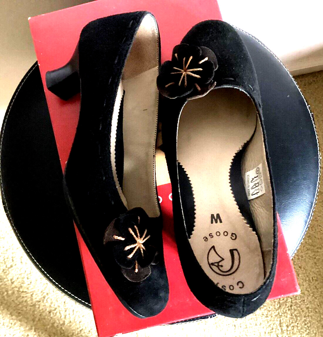 Cosy Goose Womens Black Suede Slip On Kitten Heel Shoes Size 6 – Made in Greece