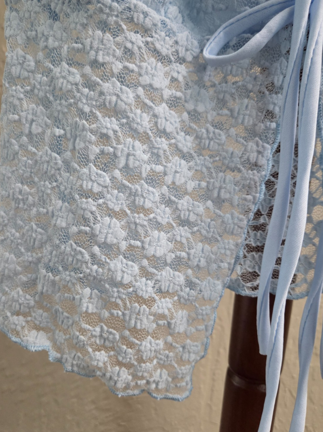 T161. Women’s Spring Summer Festival Blue Lace Tie-Front Top