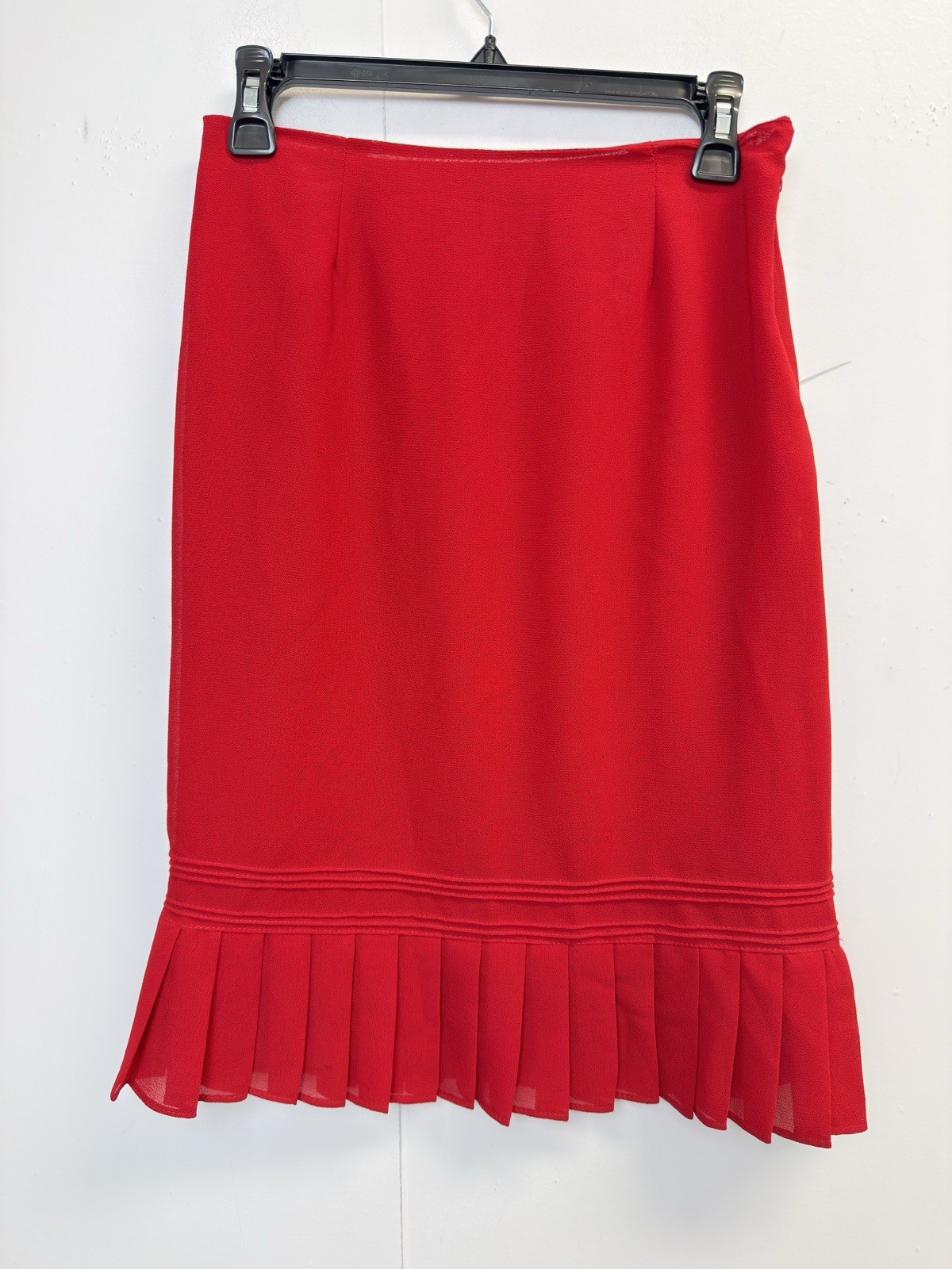 Danny & Nicole 2 Piece Skirt Suit 6P Pleated Career Business Office Dressy Red