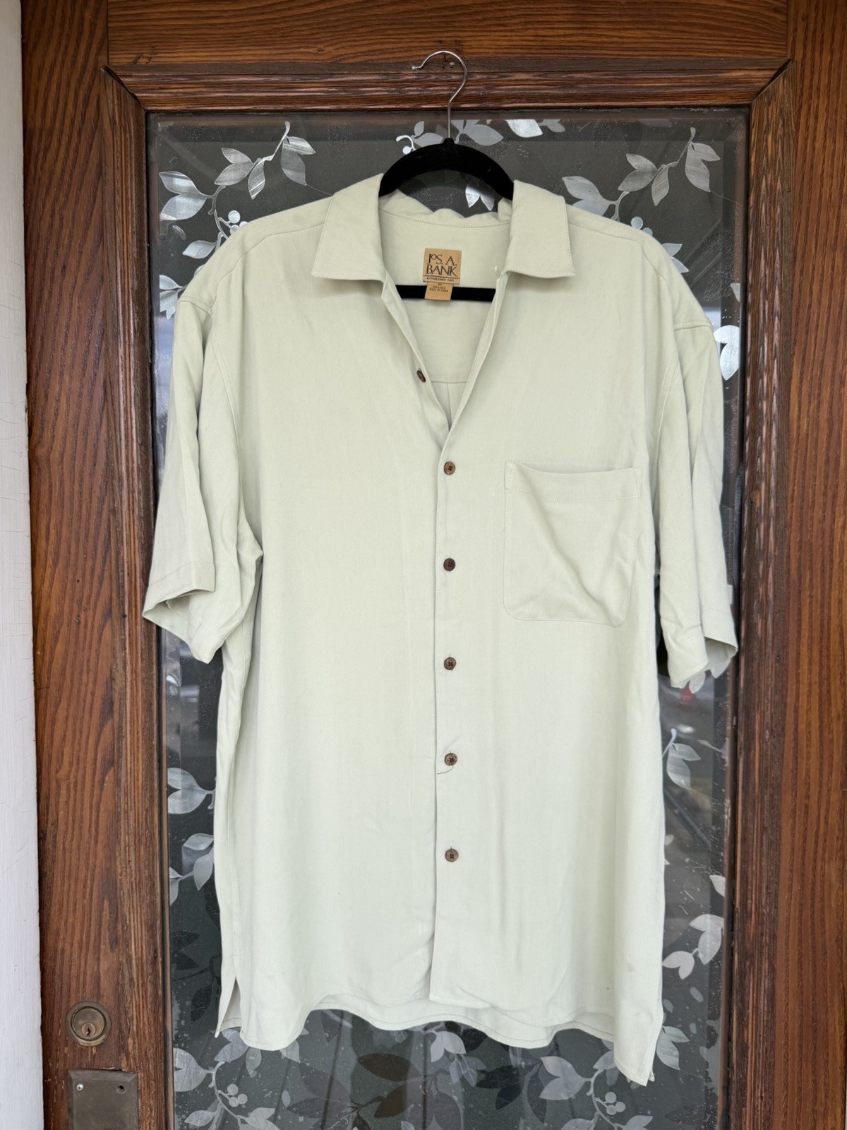 Jos a Banks Men’s Silk Short Sleeve Button Down Shirt Light Green Medium GUC