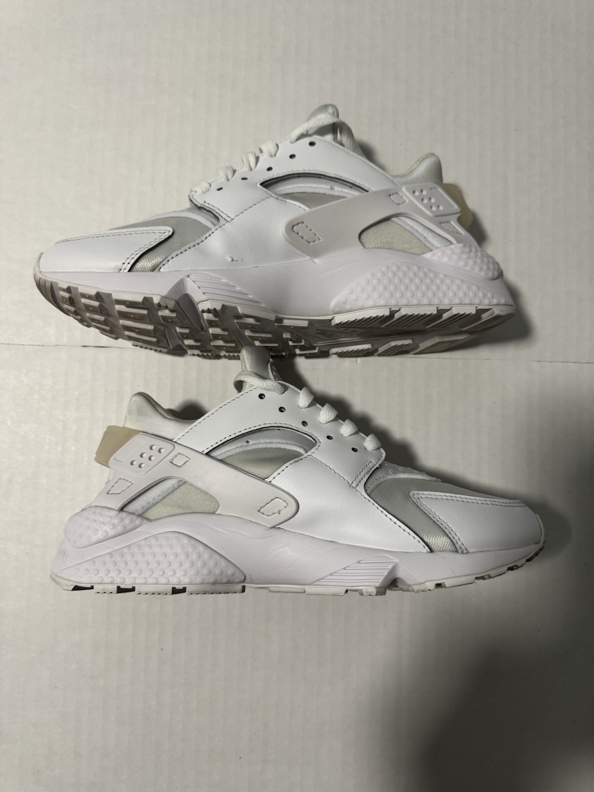 Nike Air Huarache Triple White Women’s Size 8