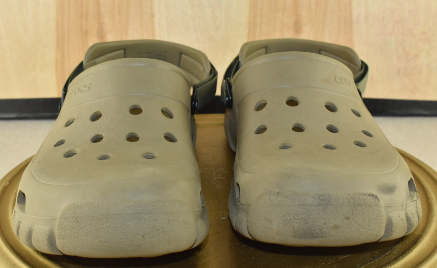 Crocs Offroad Men Clogs Size 11 Brown Slip-On Round Toe Lightweight Comfort