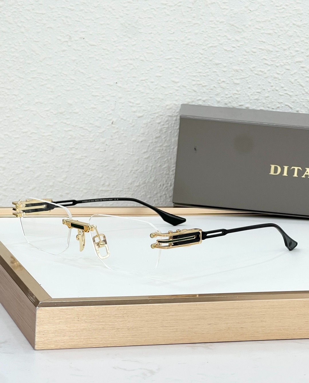 DITA SUNGLASSES MEN MODEL：DTX198-A SIZE:59口13-142 -NEW