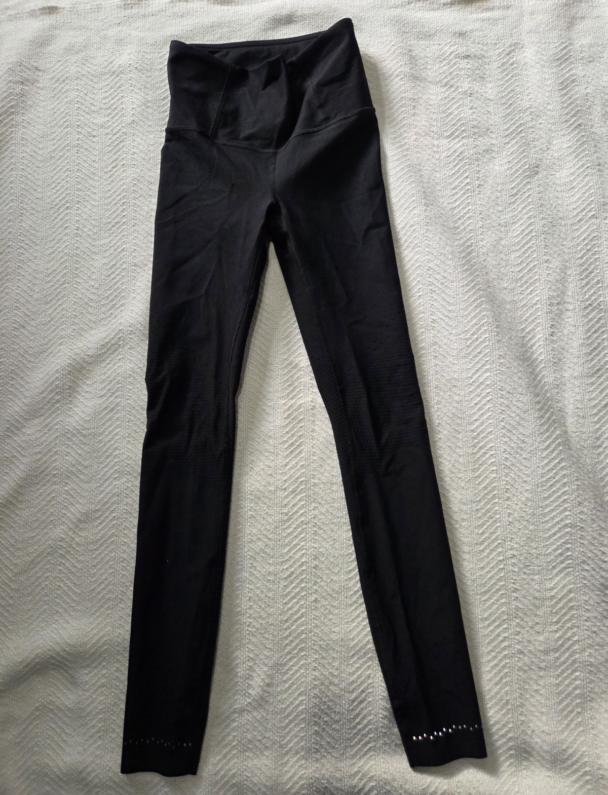 Lululemon Women’s Black High Rise Ankle Leggings Size 4 Nylon/Spandex