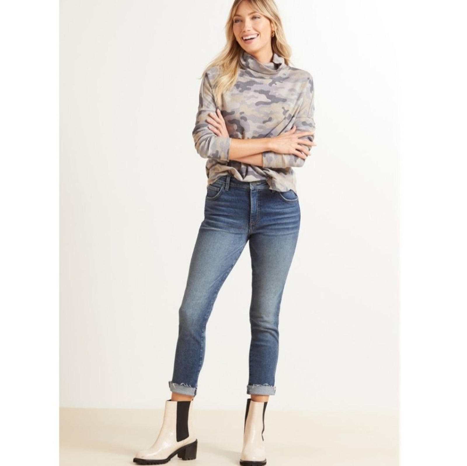 NWT Michael Stars Marcy Size Large Blue Camo Thermal Turtleneck Top Casual Layer