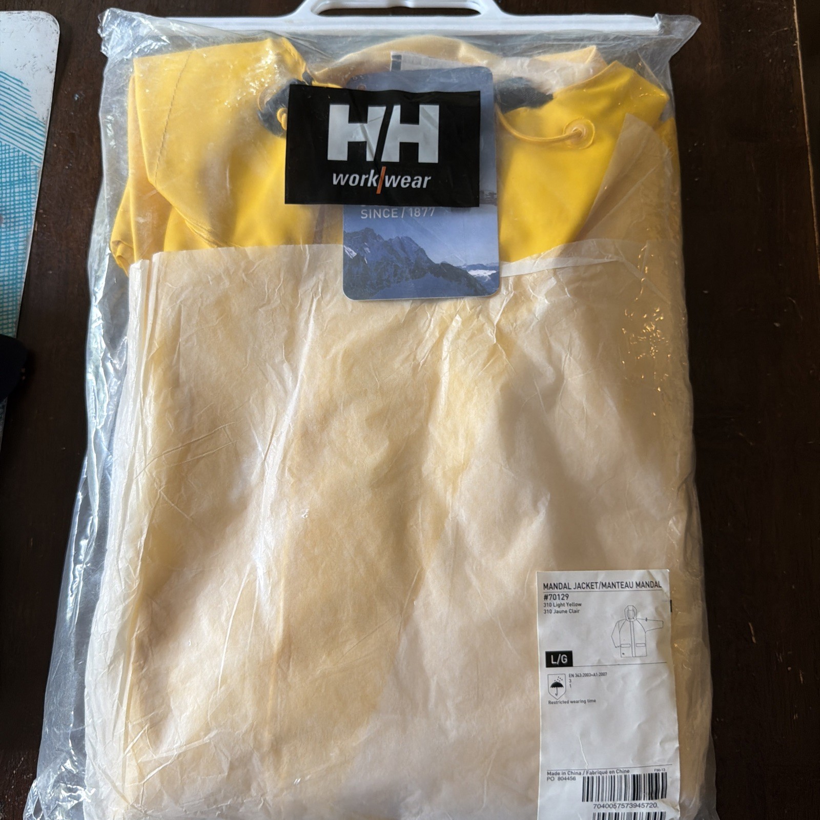 NEW Helly Hansen Mens Mandal Waterproof Jacket W Hood 70129 Light Yellow Large
