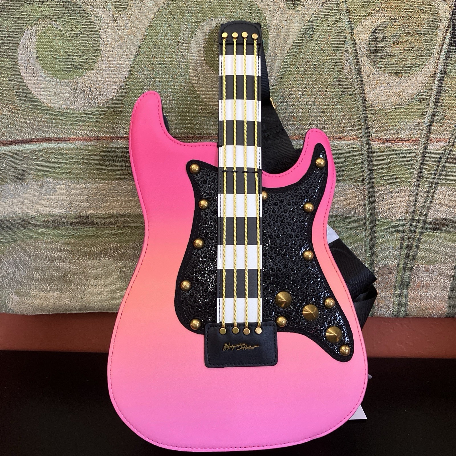 Betsey Johnson Kitsch Pretty N’ Funk Pink Electric Guitar Crossbody Bag-NWT
