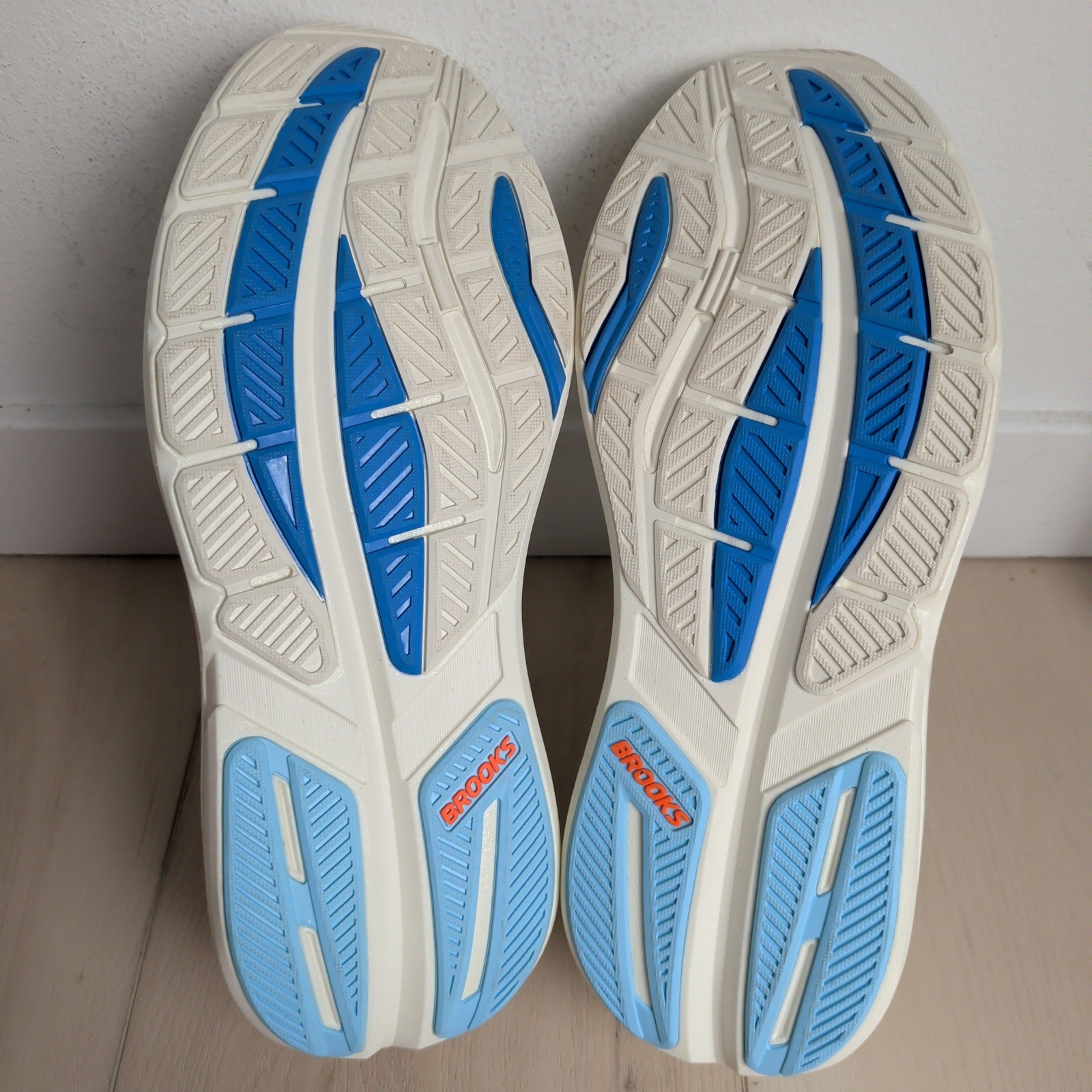 NEW Brooks Ghost Max 3 Bluewash/Atomizer/Orange Men 13 Sneaker Shoes 1104641D417