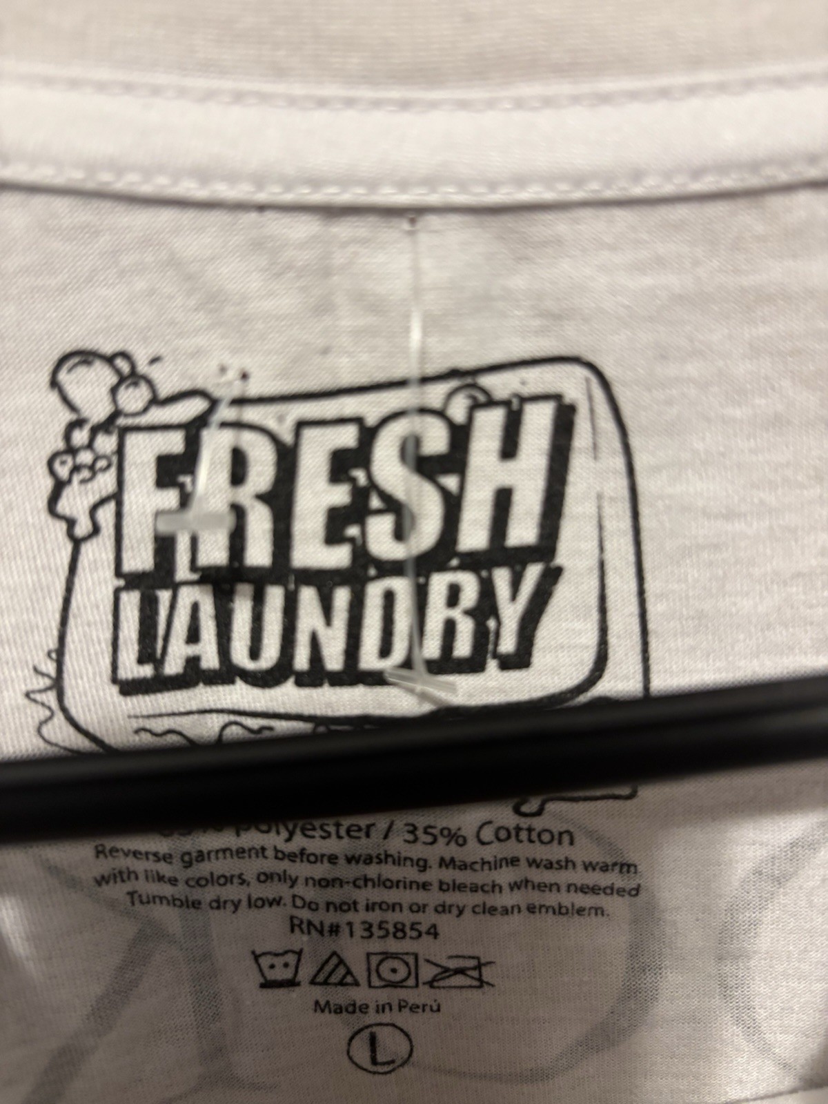 FRESH LAUNDRY Brooklyn Streetwear Men’s L White Crew Neck New York Graphic Tee