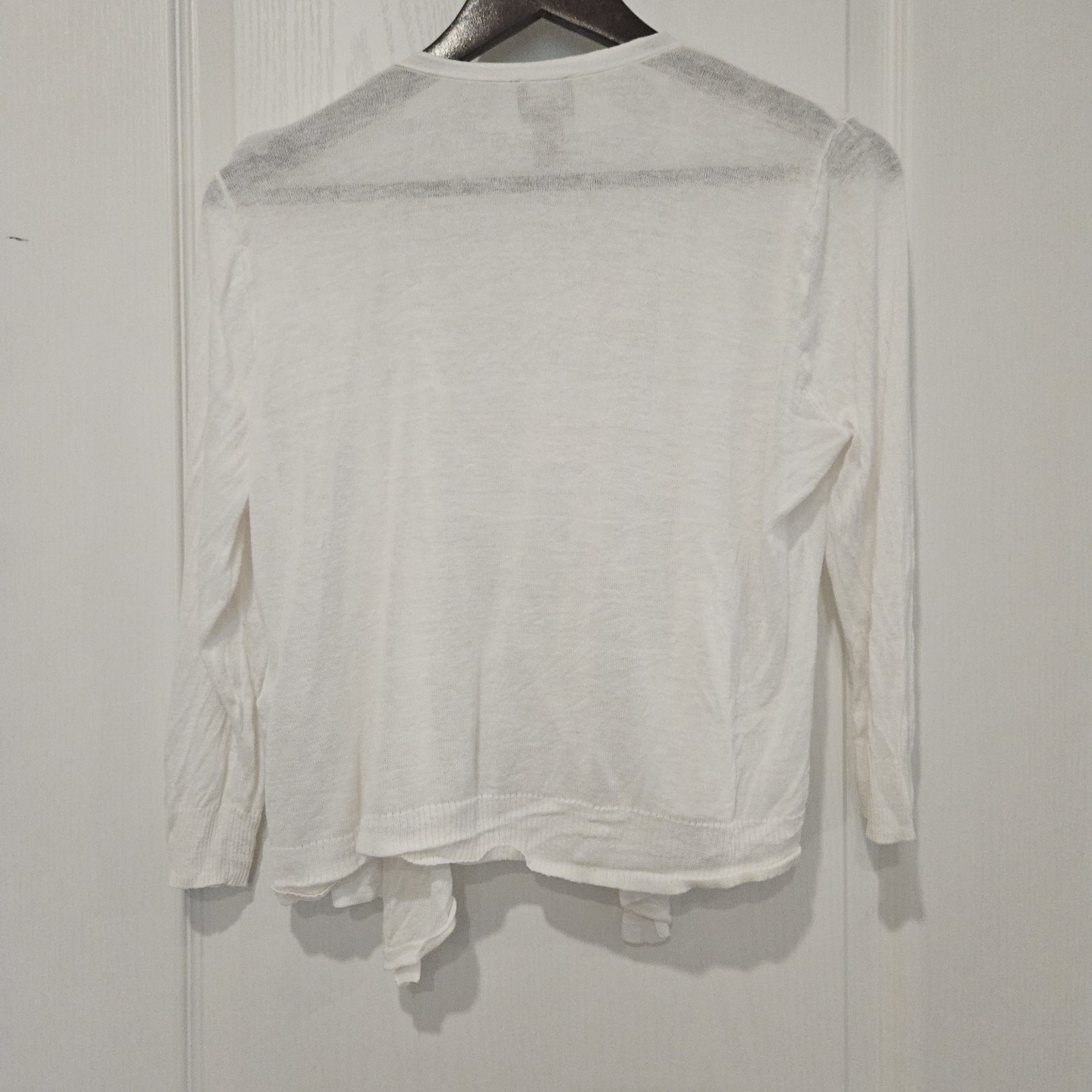 Chico’s White Semi-Sheer 3/4 Sleeve Open Front Wrap Cardigan – Size M layering