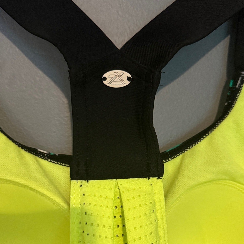 ZeroXposur Women’s Neon Yellow Tank Top