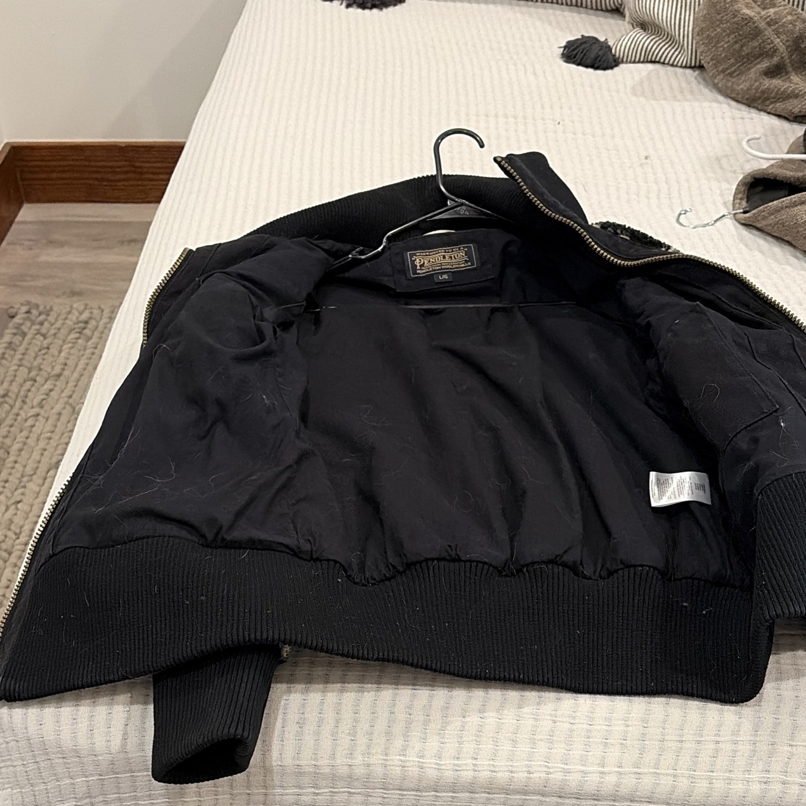 Pendleton Men’s L Black Beige Green Geometric Full-Zip Lined Bomber Jacket
