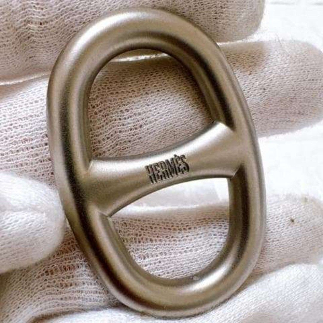 HERMES Scarf Ring Silver Matte Box Included Dimensions 5.5cm x 3.6cm x 0.8cm
