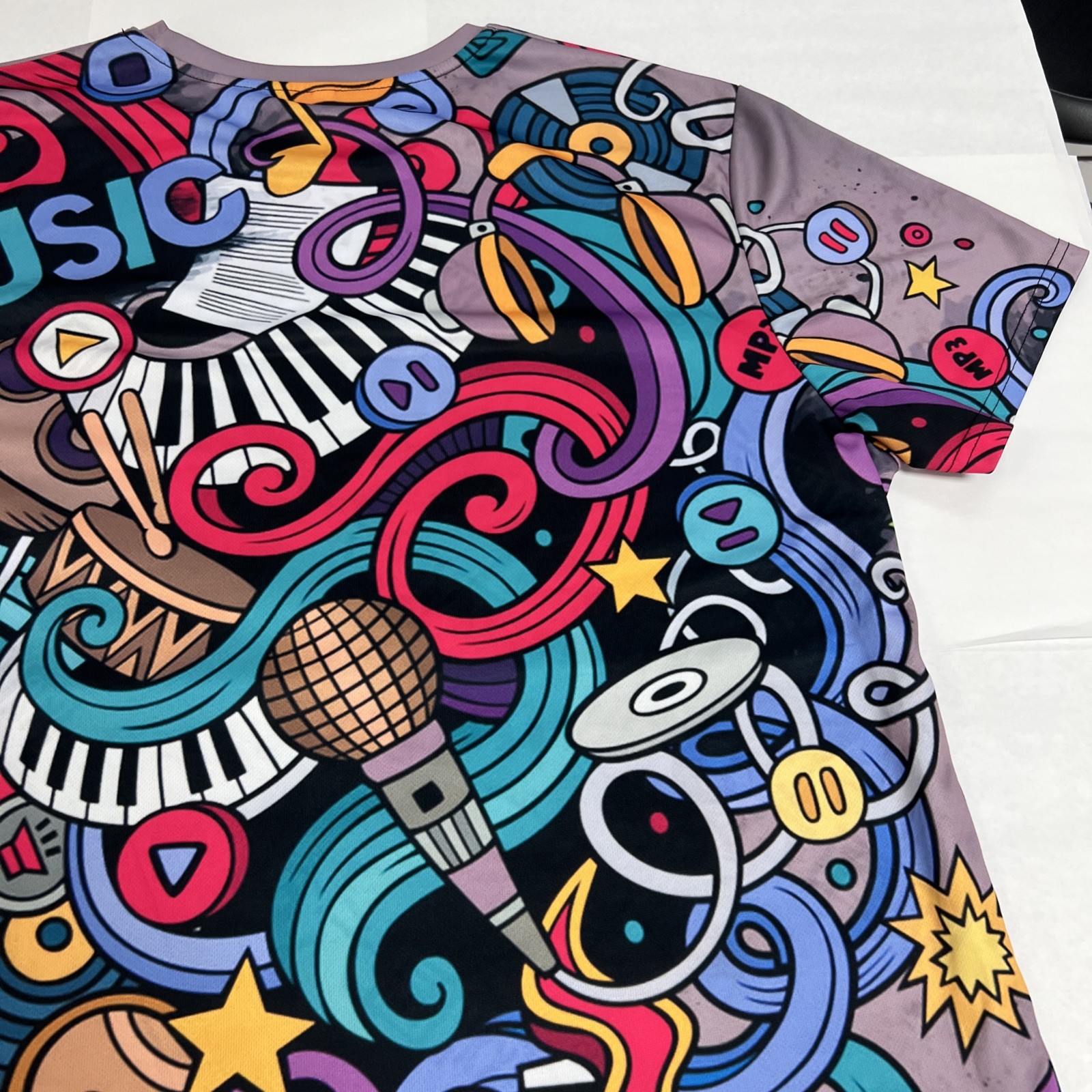 Vintage 3/2XL Psychedelic Music Crazy Print Shirt Multicolor Stretchy