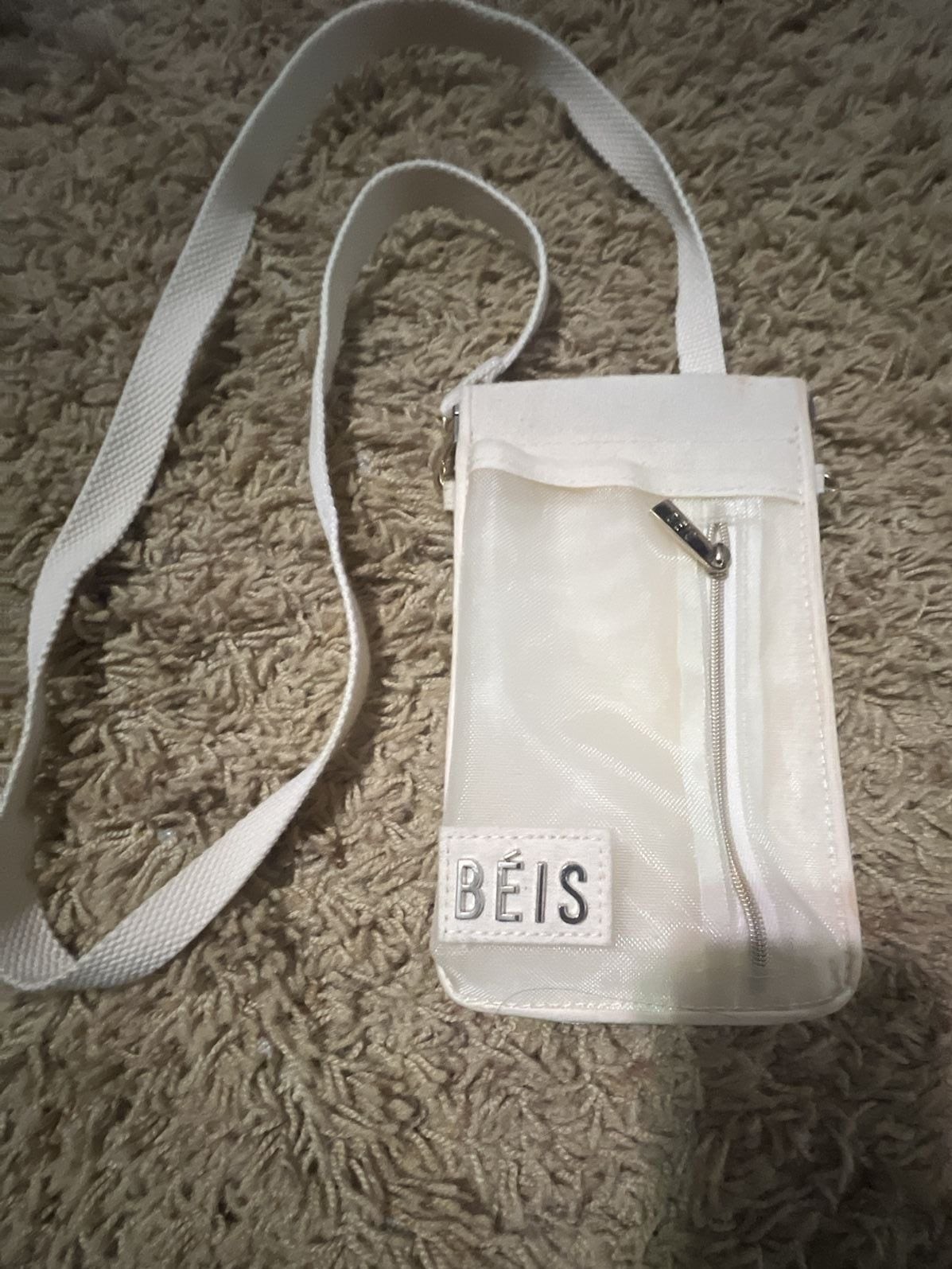 BEIS The Smartphone Crossbody Bag with Card Sleeve in Beige